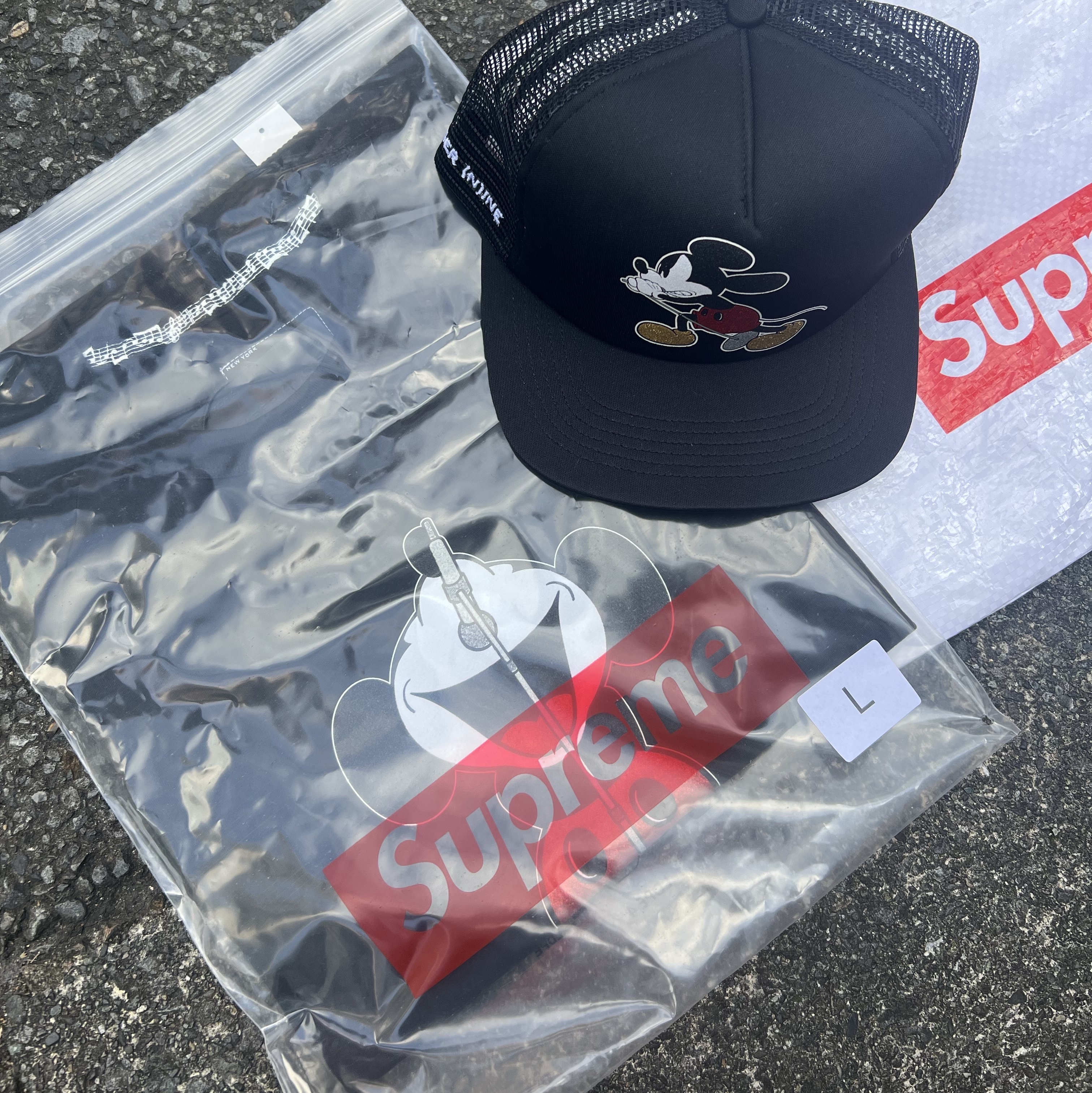 Supreme x Number (N)ine x Mickey Mouse Mesh Back 5-Panel Black - 25FW, Supreme x Number (N)ine x Mickey Mouse Raglan L/S Top Black - 25FW 착용 스타일