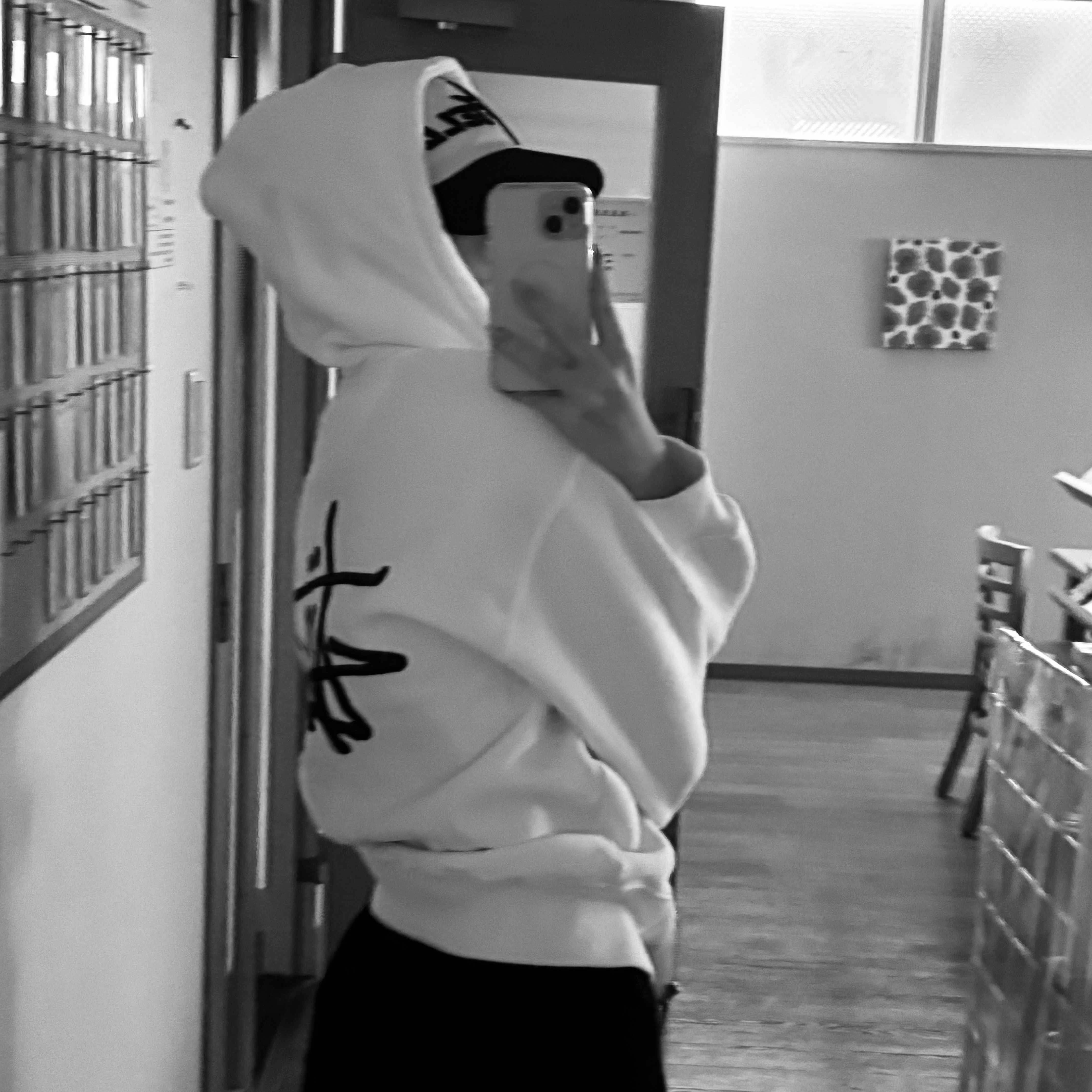 Stussy Basic Pigment Dyed Zip Hoodie Natural 착용 스타일