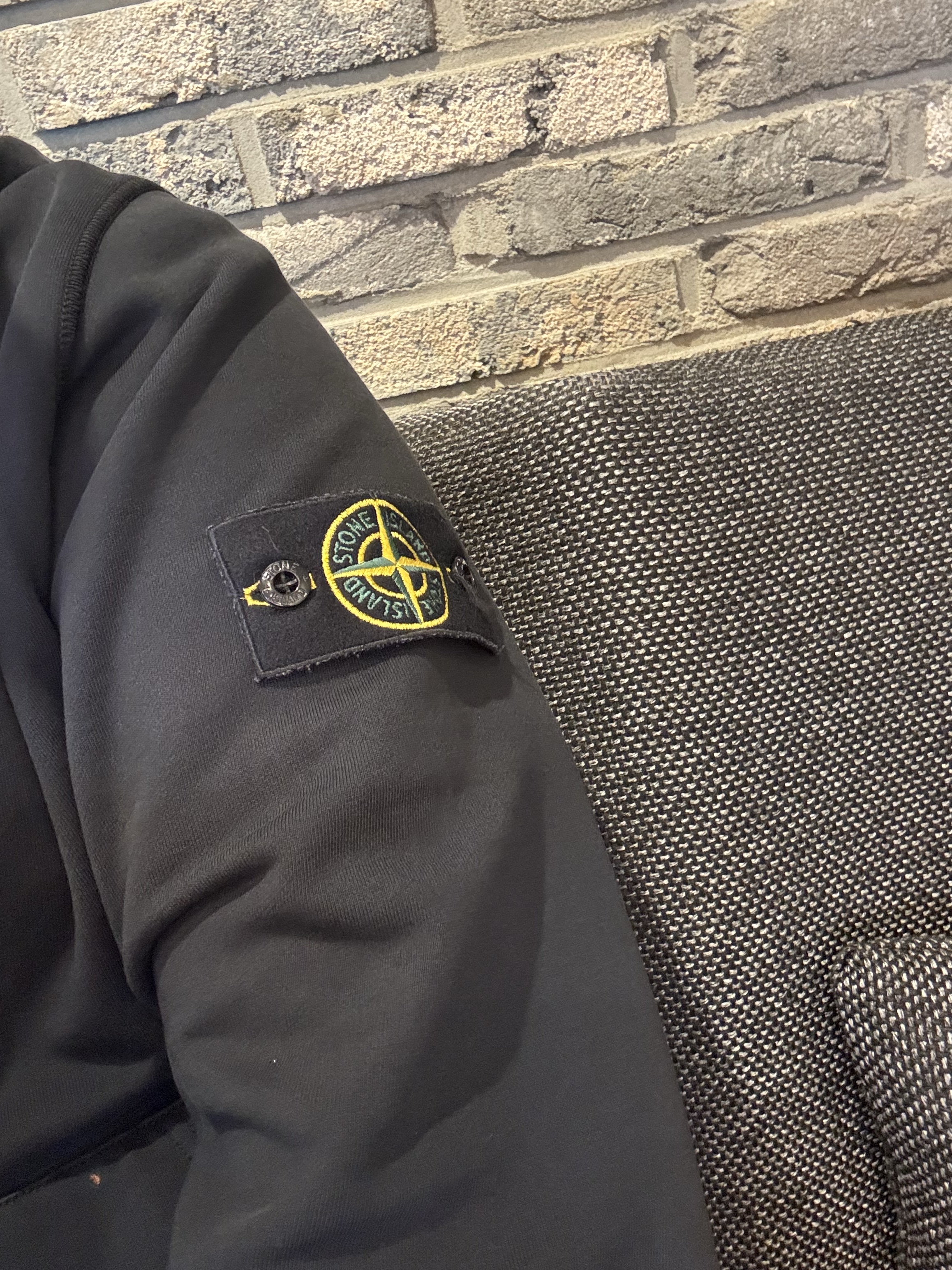 Stone Island 64251 Cotton Fleece Full Zip Hooded Sweatshirt Black - 21SS 착용 스타일