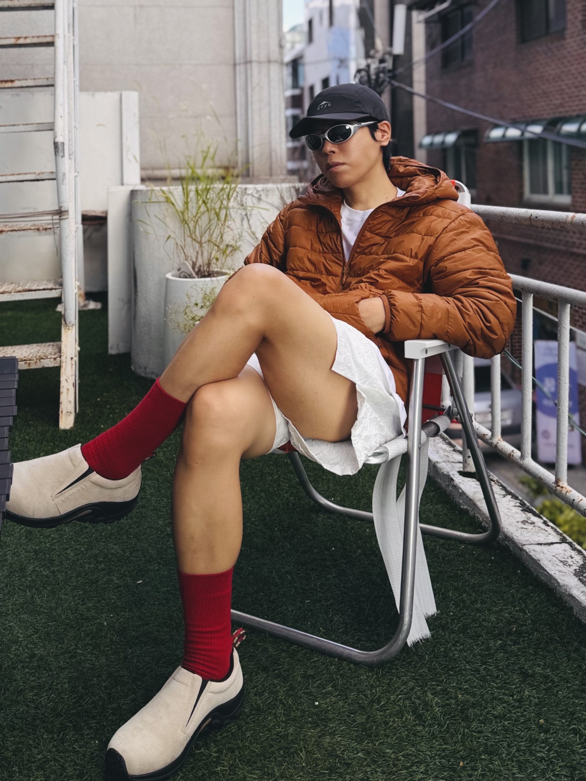 Oakley Eye Jacket Redux Silver Frame Prizm Black Polarized Lenses High Bridge Fit, Merrell Jungle Moc Taupe 착용 스타일 - 5