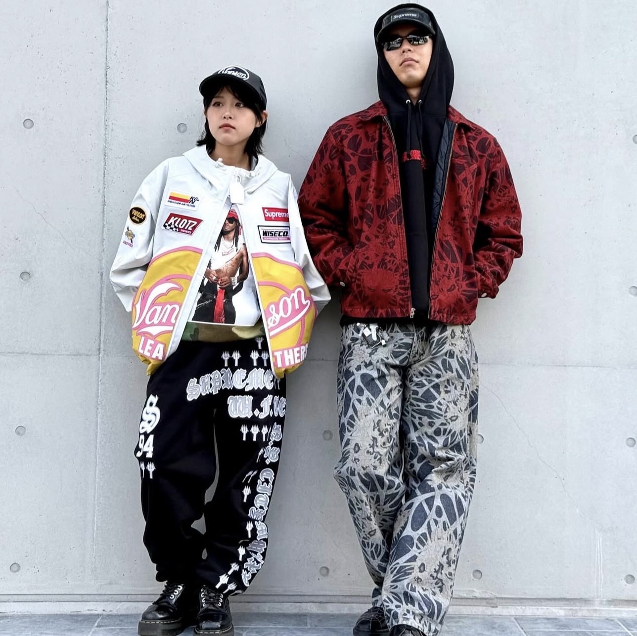 Supreme x Vanson Leathers Gore-Tex Shell Jacket White - 25FW, Supreme x Y's by Yohji Yamamoto Silver Bracelet Silver - 25FW 착용 스타일 - 1