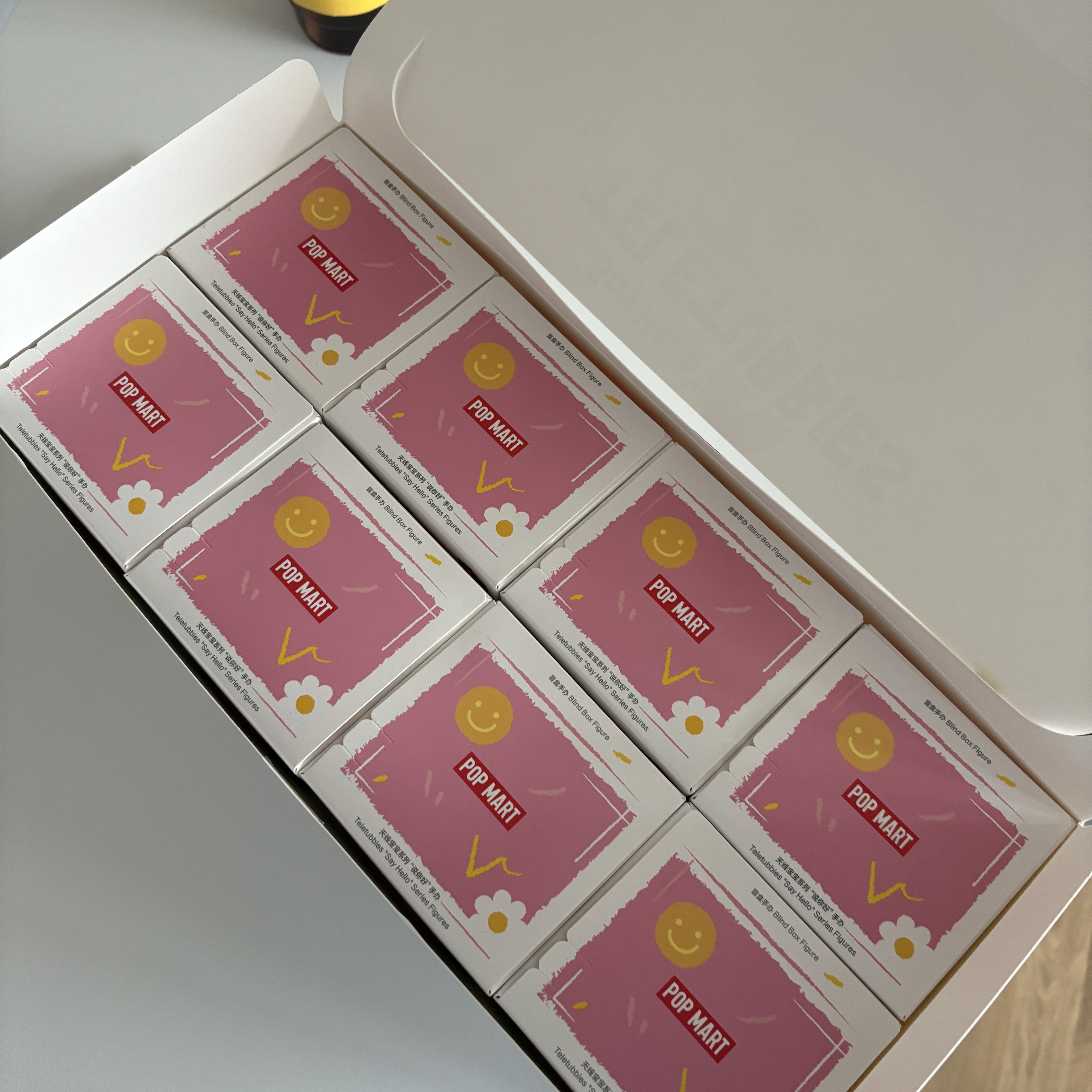 Pop Mart Teletubbies Say Hello Series Figures Sealed Case (8 Blind Boxes) 착용 스타일 - 2
