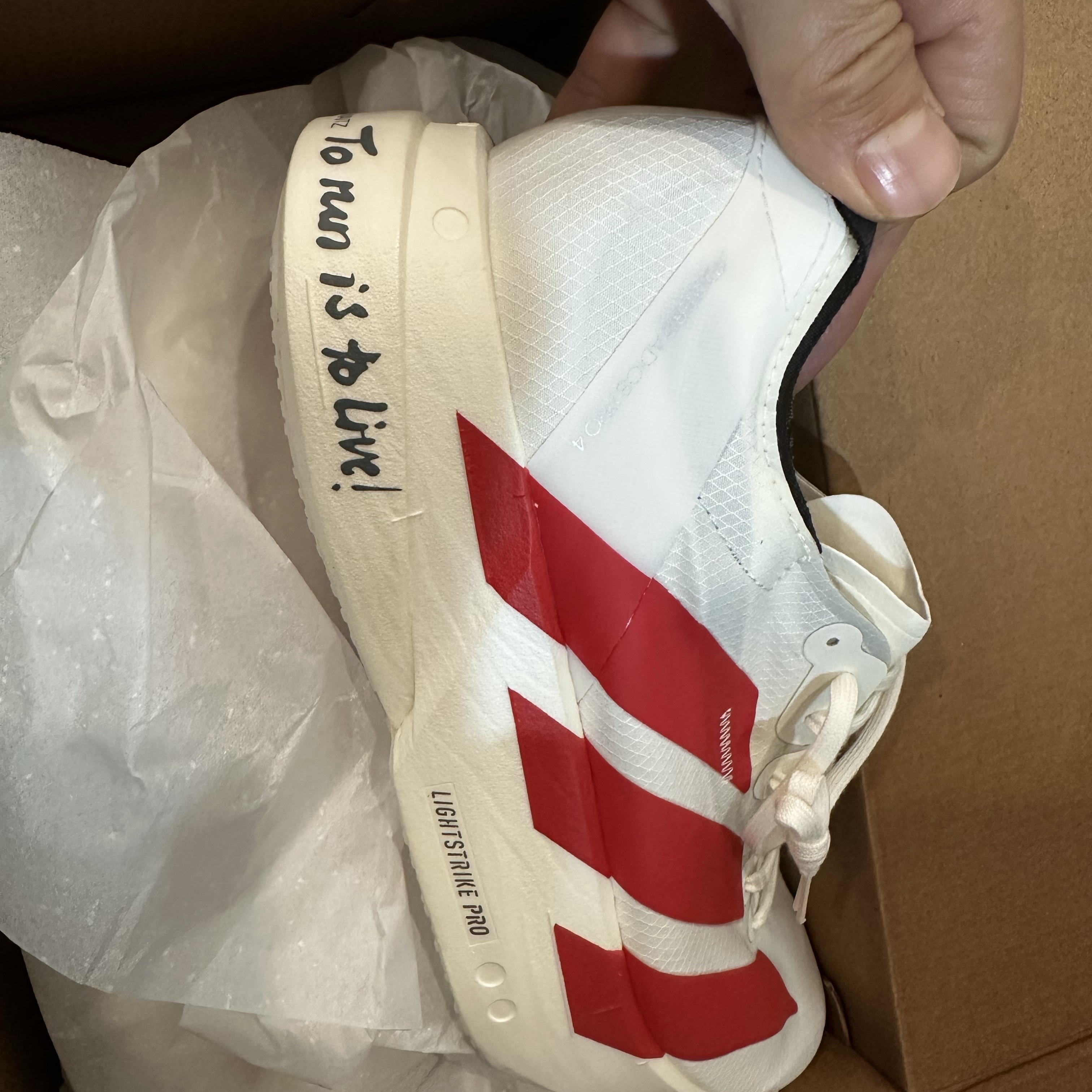 Adidas Adizero Adios Pro 4 Off White Better Scarlet 착용 스타일 - 10