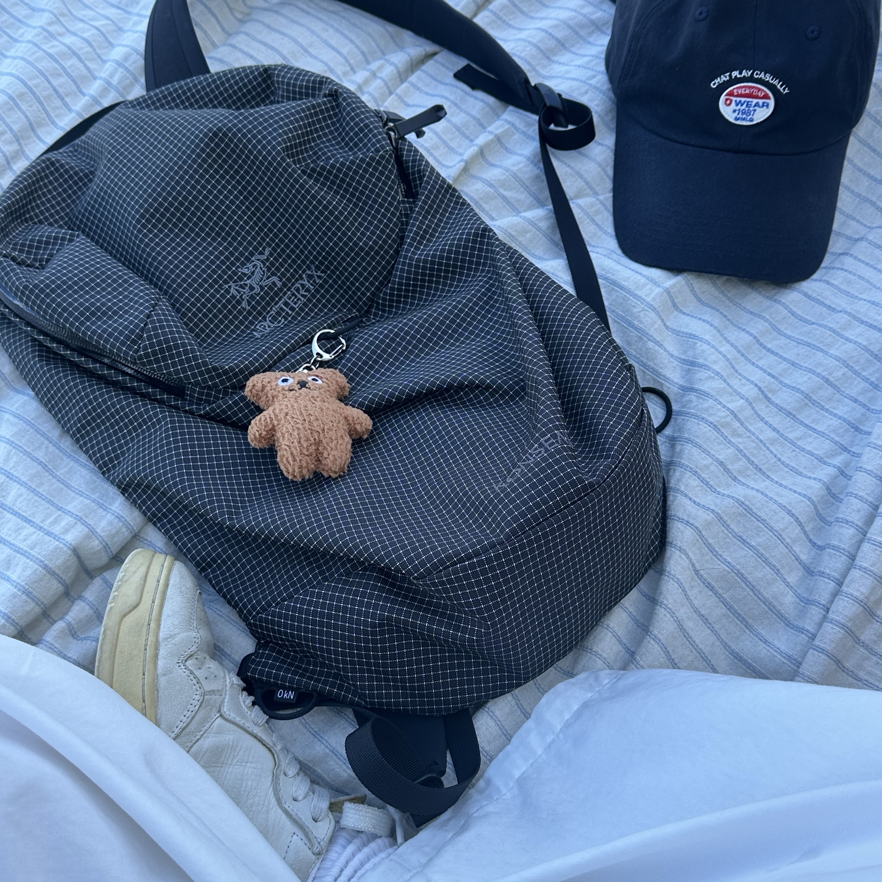 Arc'teryx Konseal 15 Backpack Black 착용 스타일
