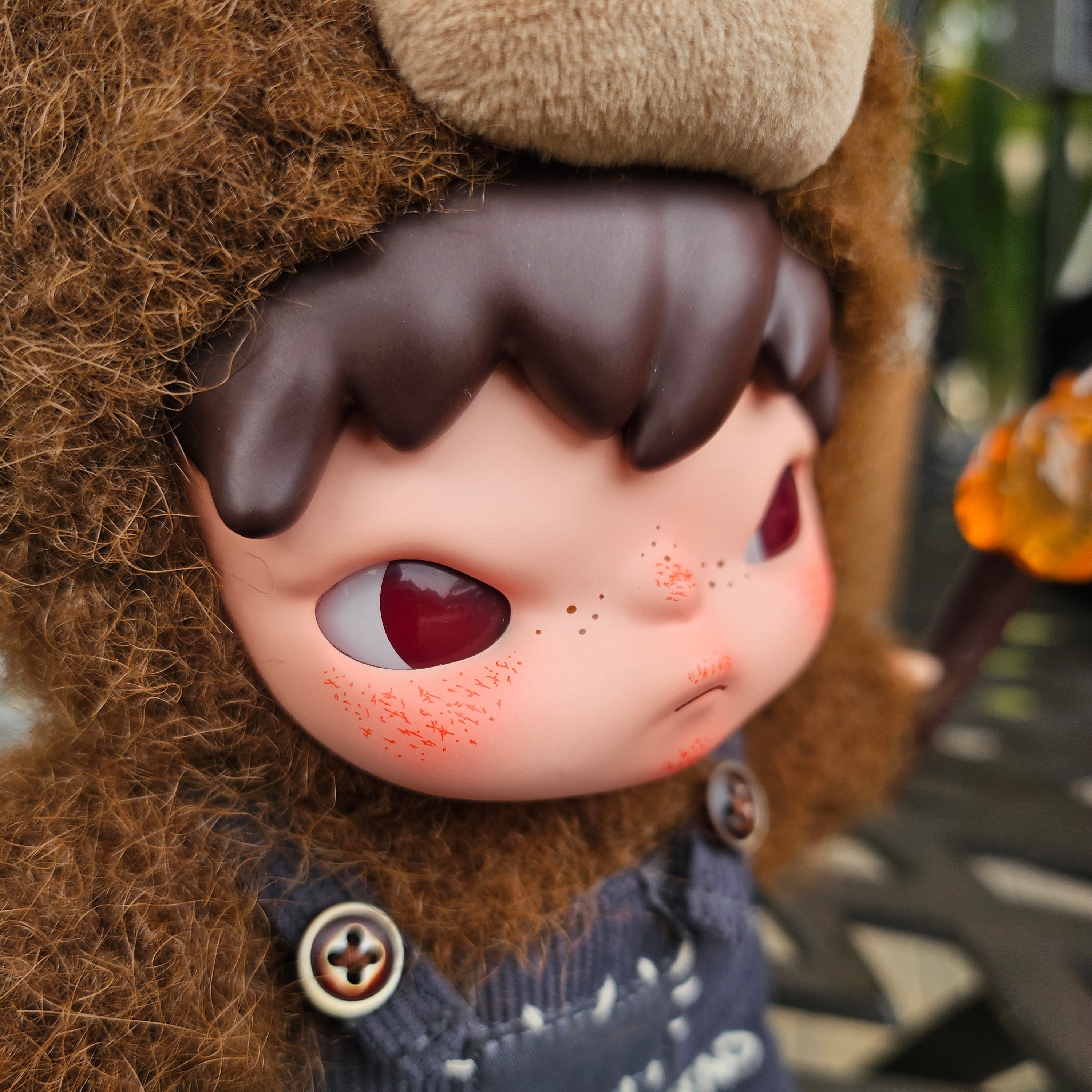 Pop Mart Hirono Living Wild-Fight For Joy Plush Doll 착용 스타일 - 3