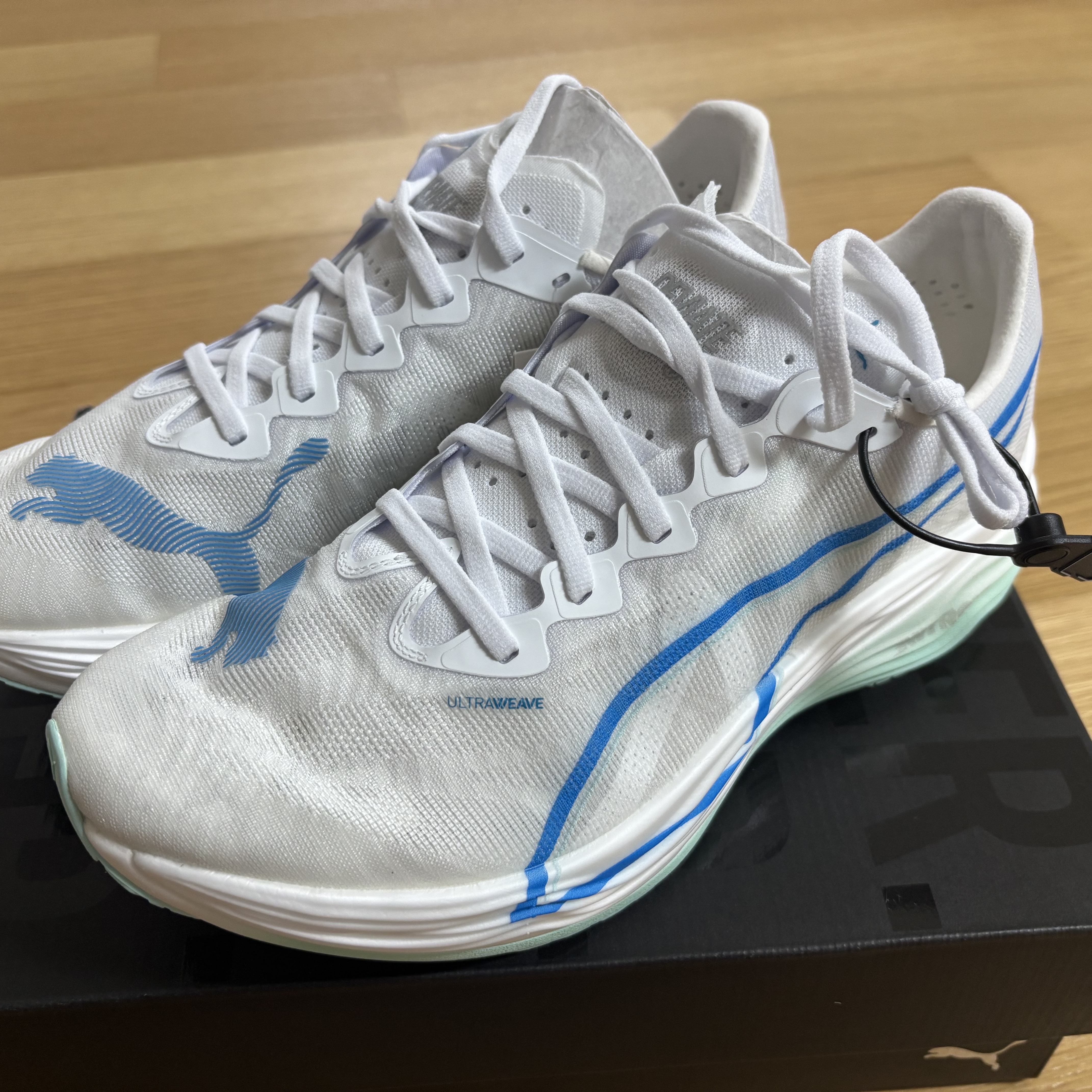 Puma Deviate Nitro Elite 3 White Speed Blue 착용 스타일 - 1