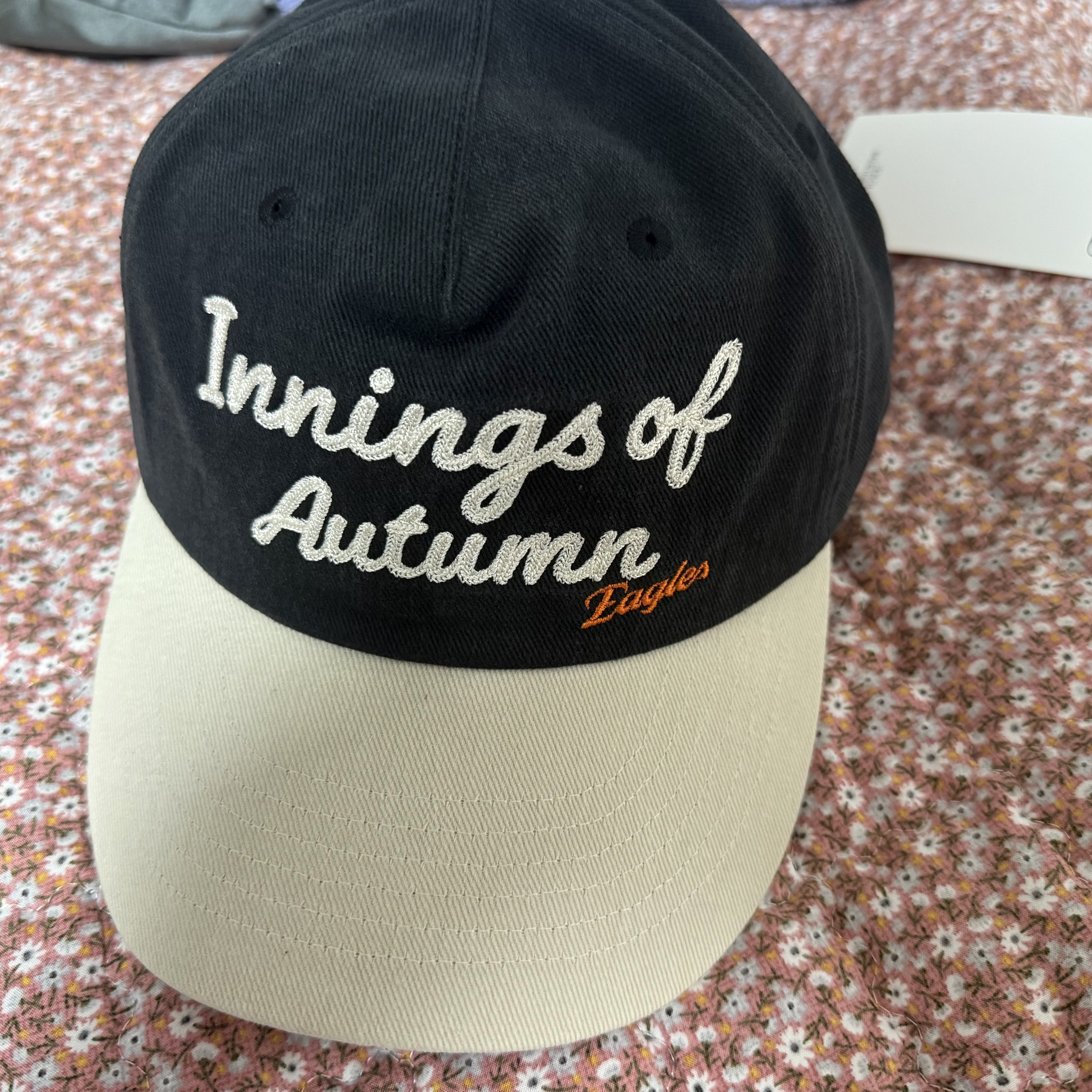 Satur x Hanwha Eagles Typo Graphic 5 Panel Ball Cap Black 착용 스타일 - 2