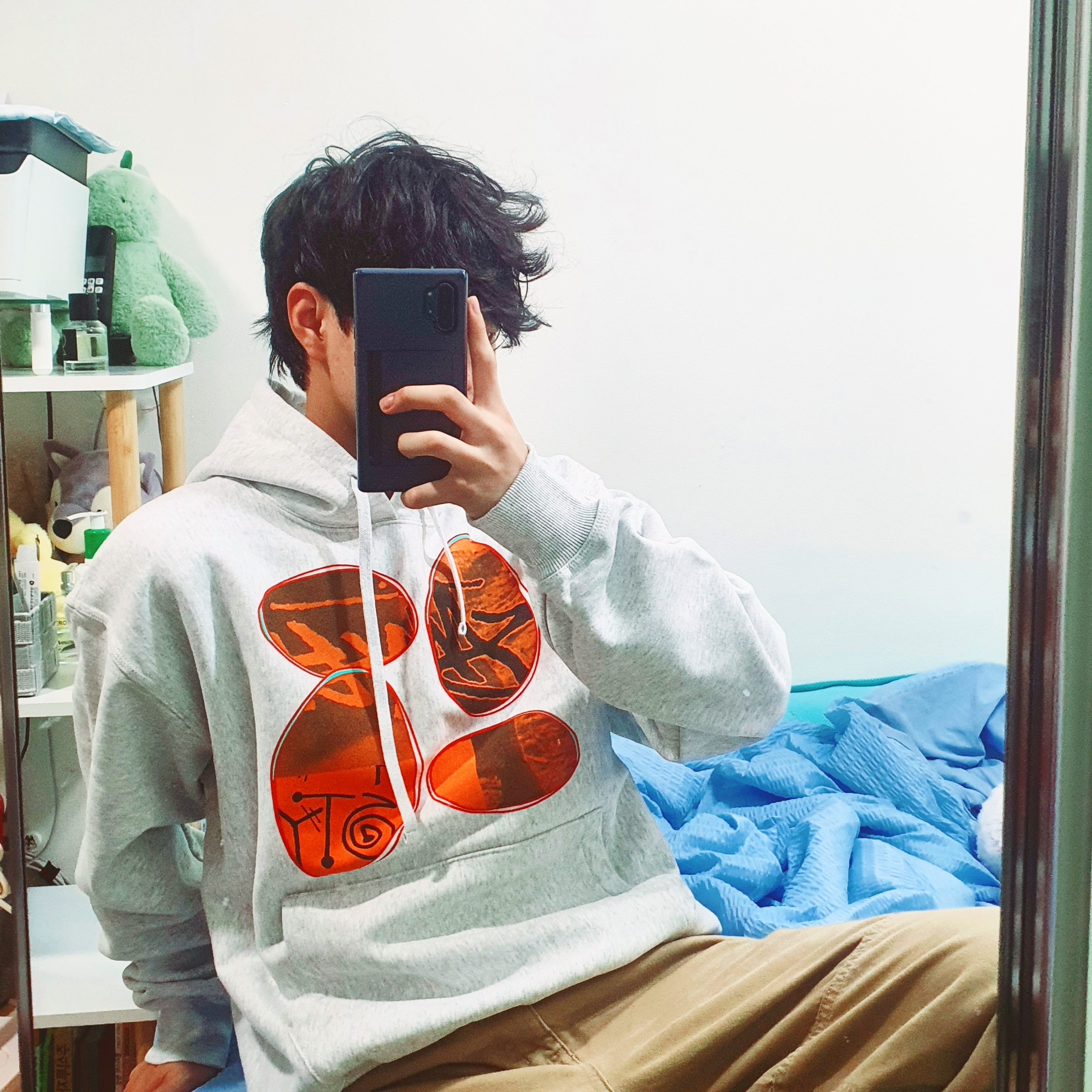 Stussy David Carson Vespa Hoodie Ash Heather 착용 스타일 - 2