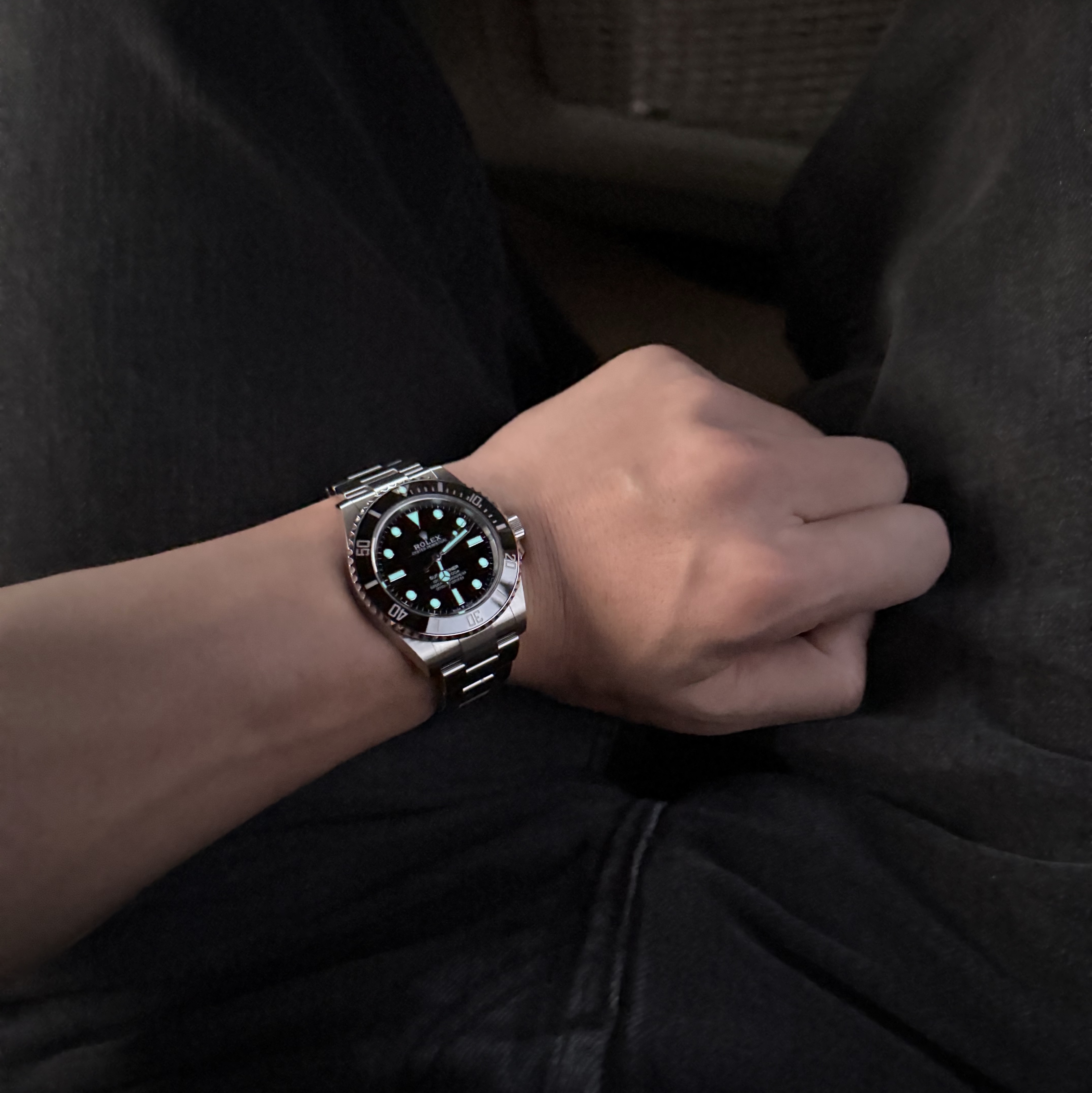 Rolex Submariner 41mm 124060 Black Oyster 착용 스타일 - 1