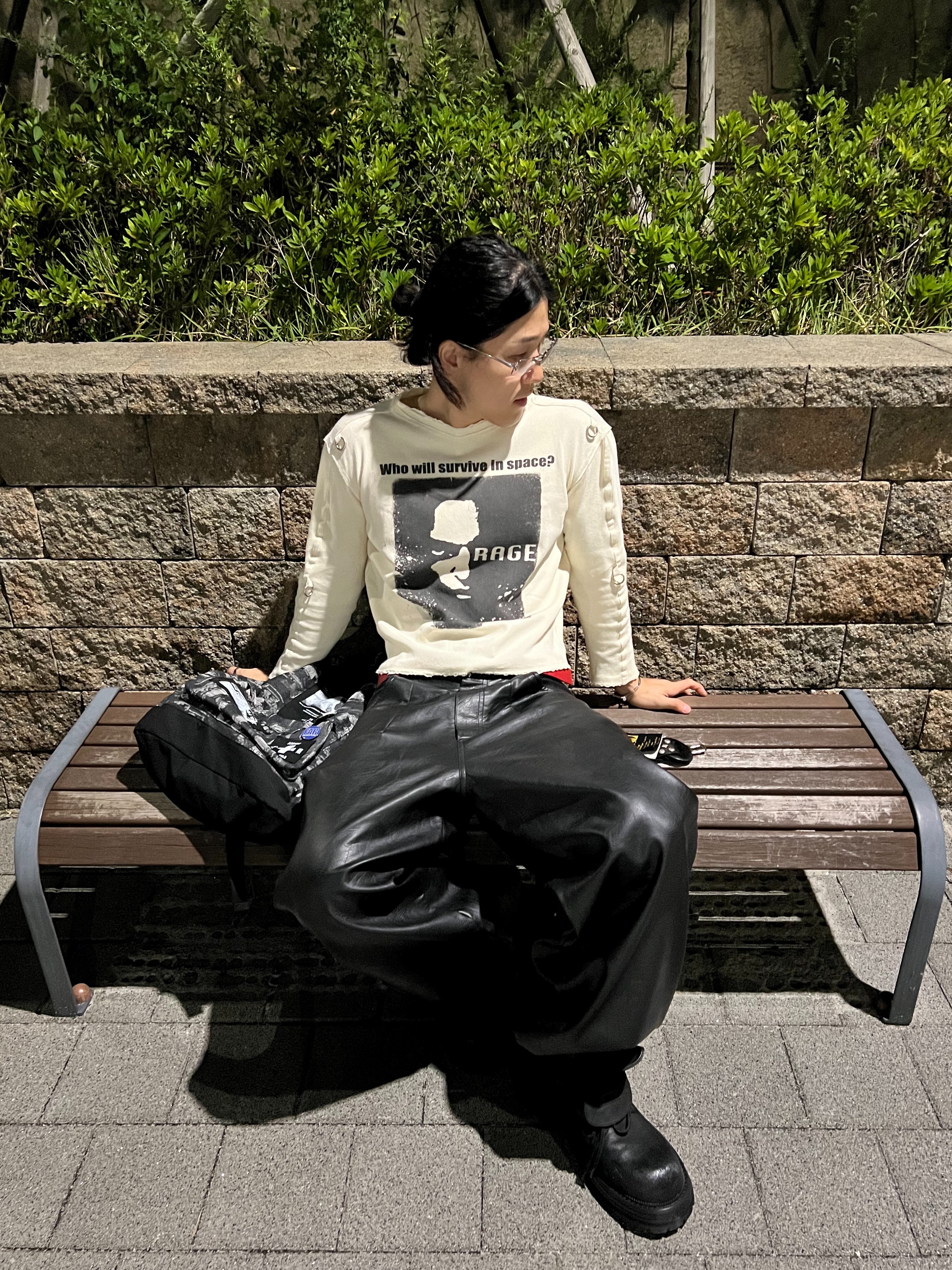 Gentle Monster Paranoyd 02 Silver Clear, farfromwhat far patch cotton backpack_black 착용 스타일 - 3