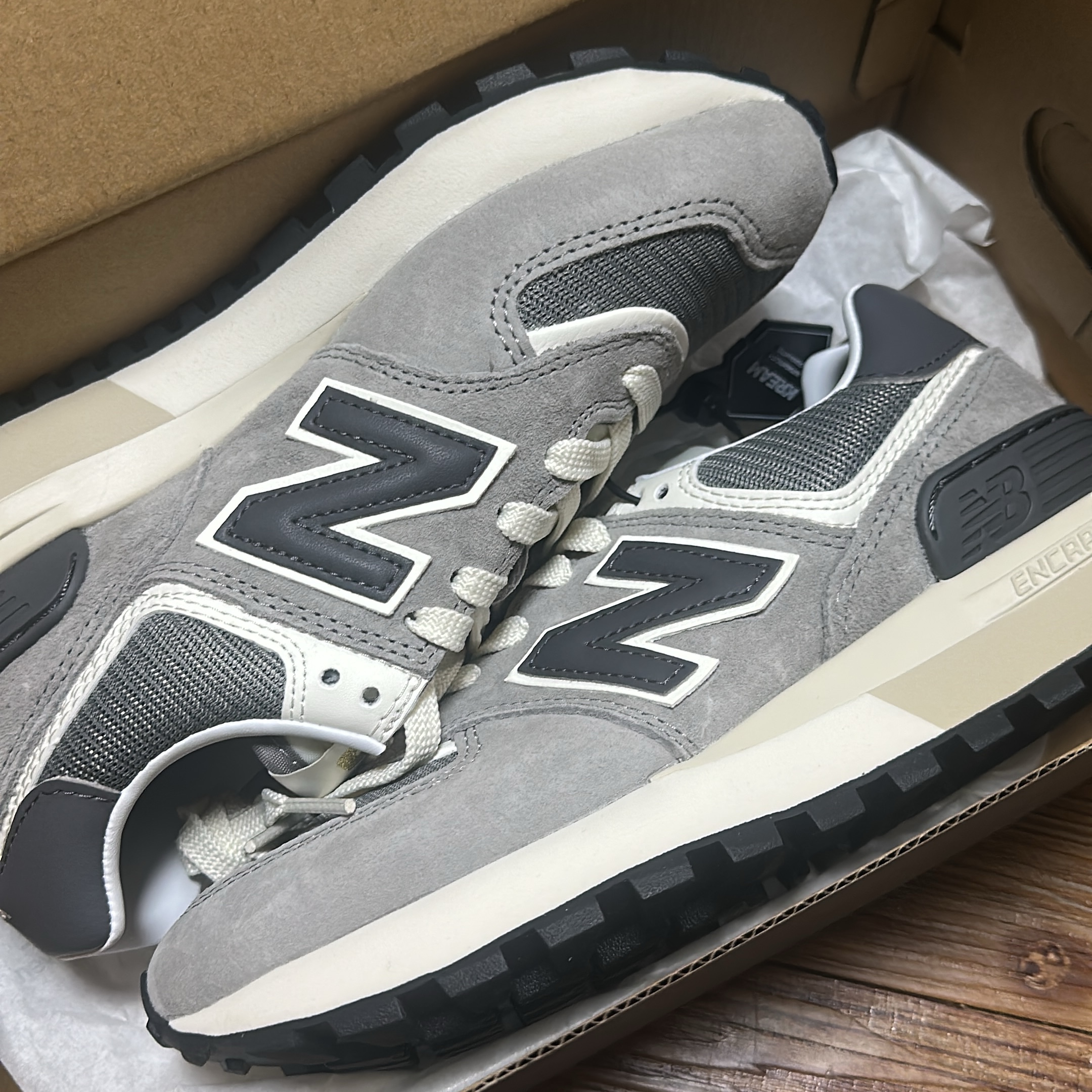 New Balance 574 Legacy Grey 착용 스타일