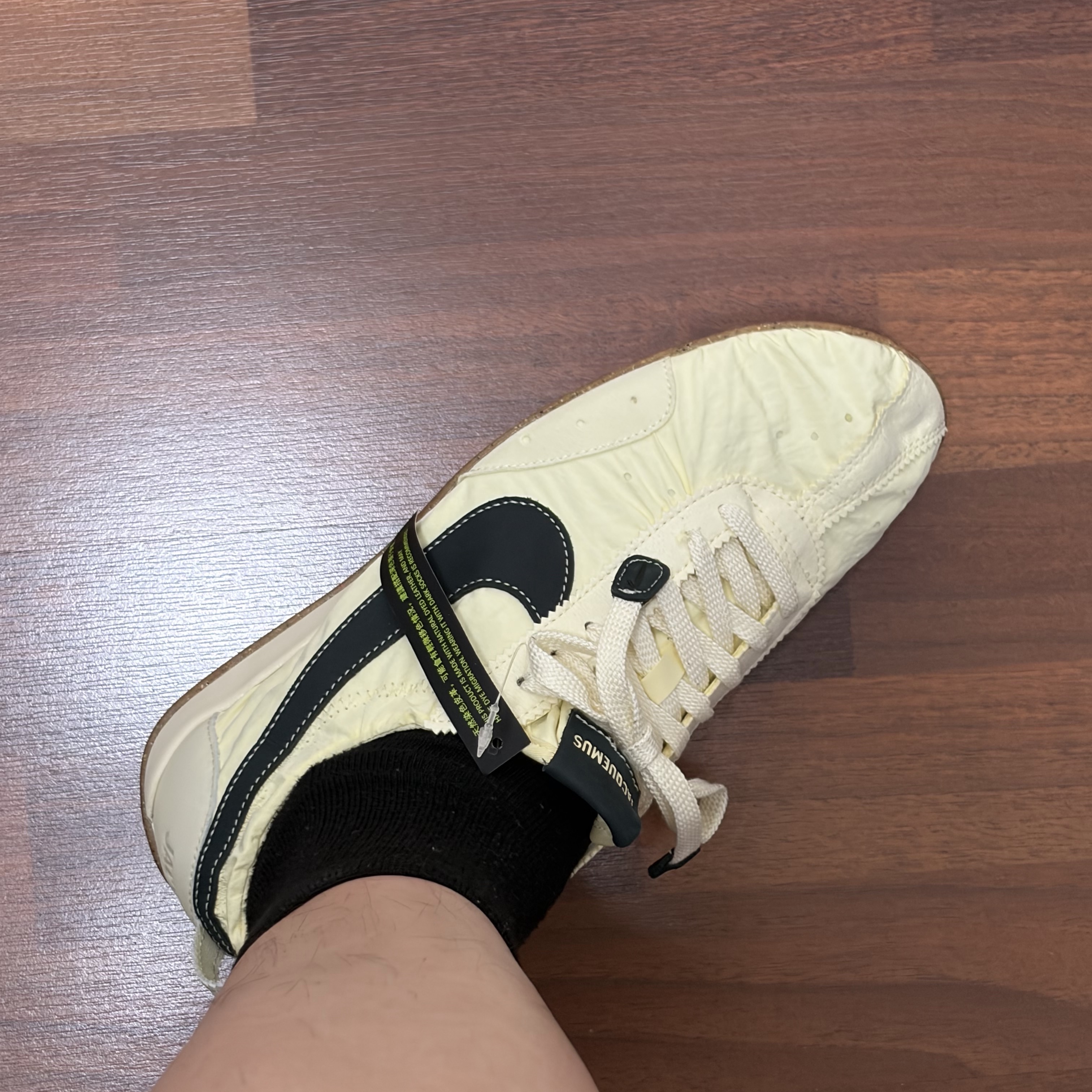 Nike x Jacquemus Moon Shoe SP Alabaster Off Noir 착용 스타일 - 1