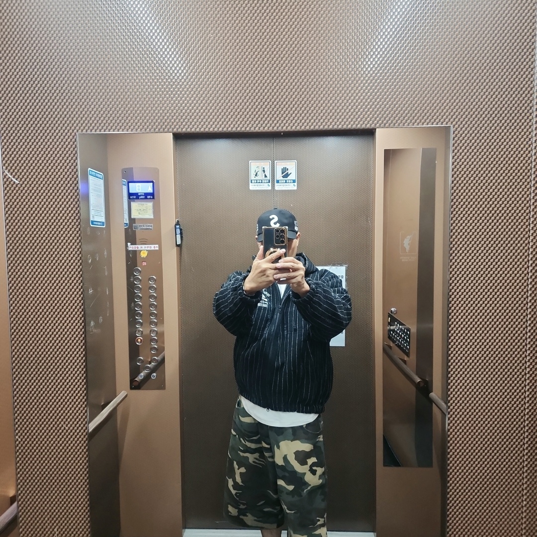 Nike x Stussy NRG Striped Wool Jacket Black (DR4023-010), Nike x Stussy NRG Striped Wool Pants Black (DR4021-010) 착용 스타일 - 1