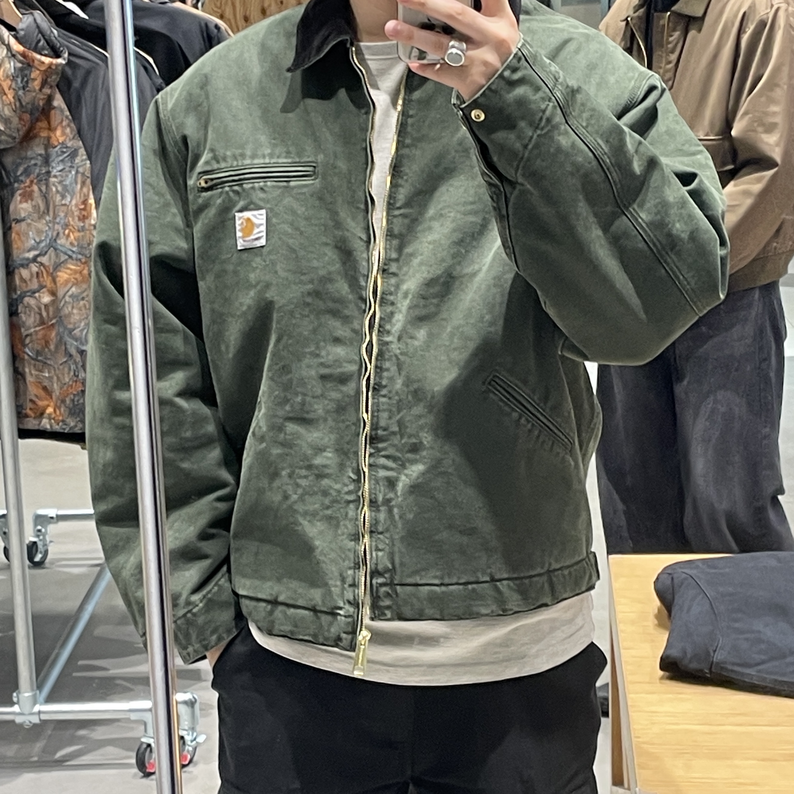 Carhartt WIP OG Detroit Jacket Olive Black Stone Canvas - Winter 착용 스타일 - 1