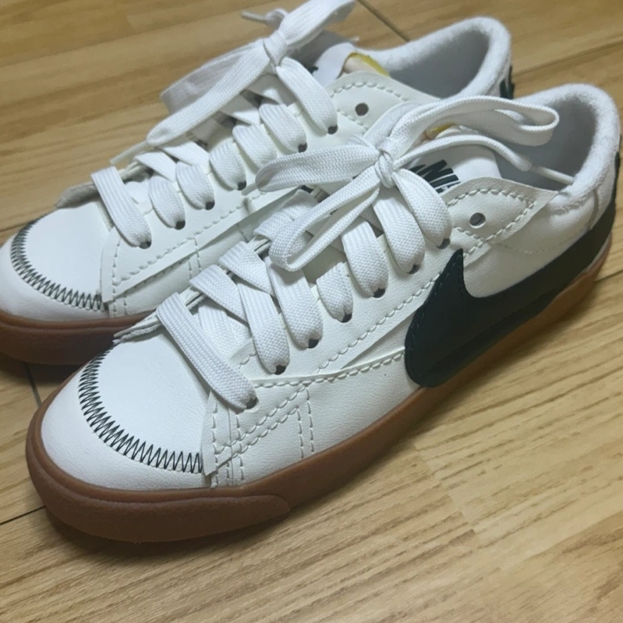 Nike Blazer Low '77 Jumbo Sail Pro Green 착용 스타일