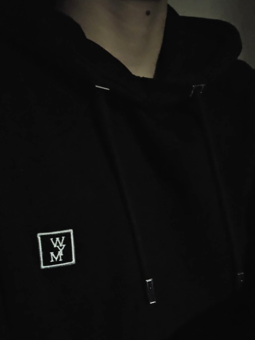 Wooyoungmi Back Logo Hoodie Black - 23FW 착용 스타일 - 1