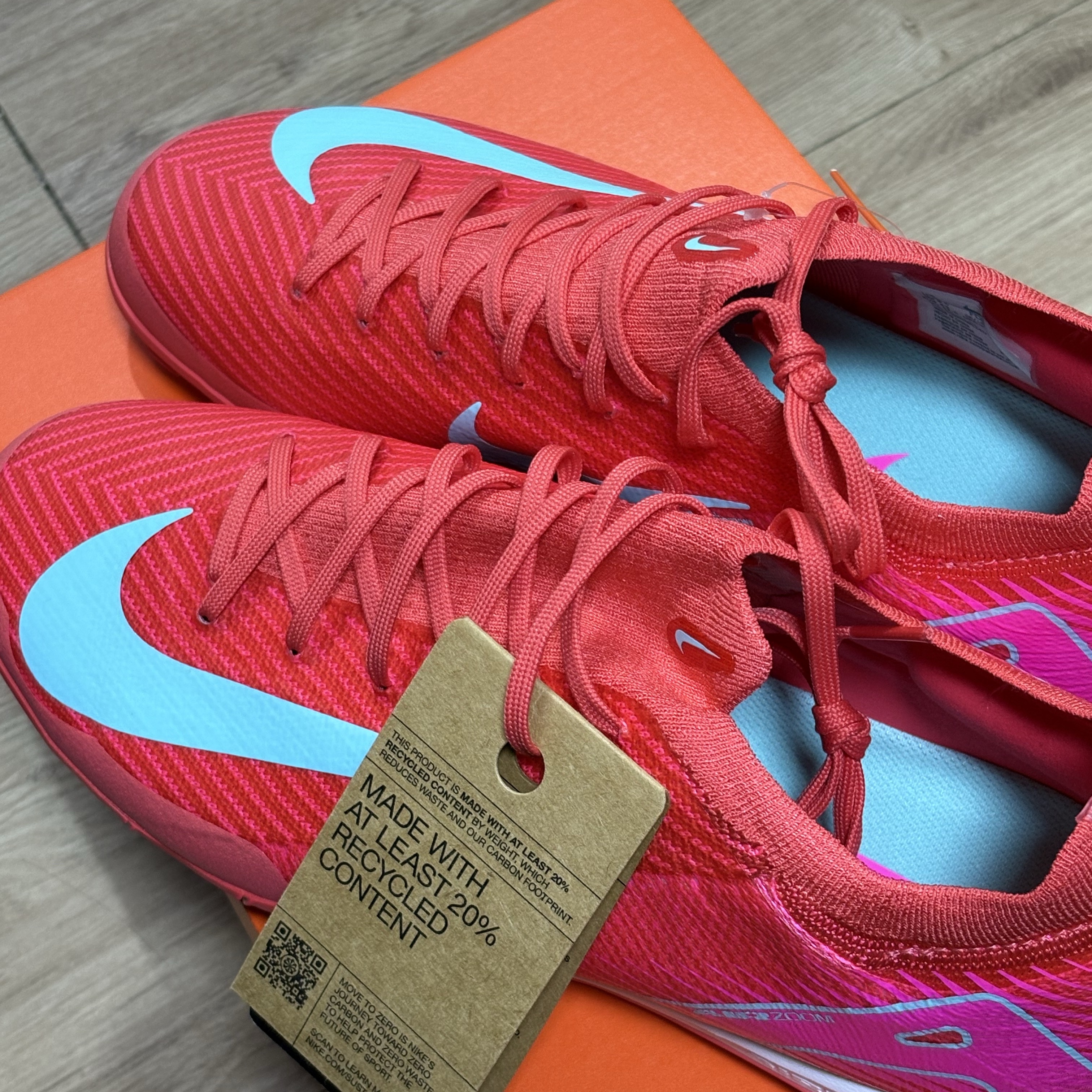 Nike Zoom Mercurial Vapor 16 Pro TF Ember Glow Aurora Green 착용 스타일