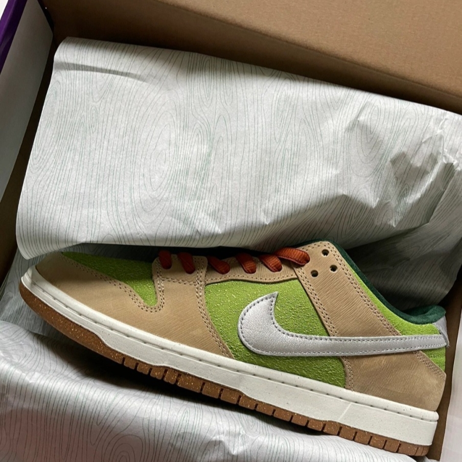 Nike SB Dunk Low Pro Sesame and Pear 착용 스타일