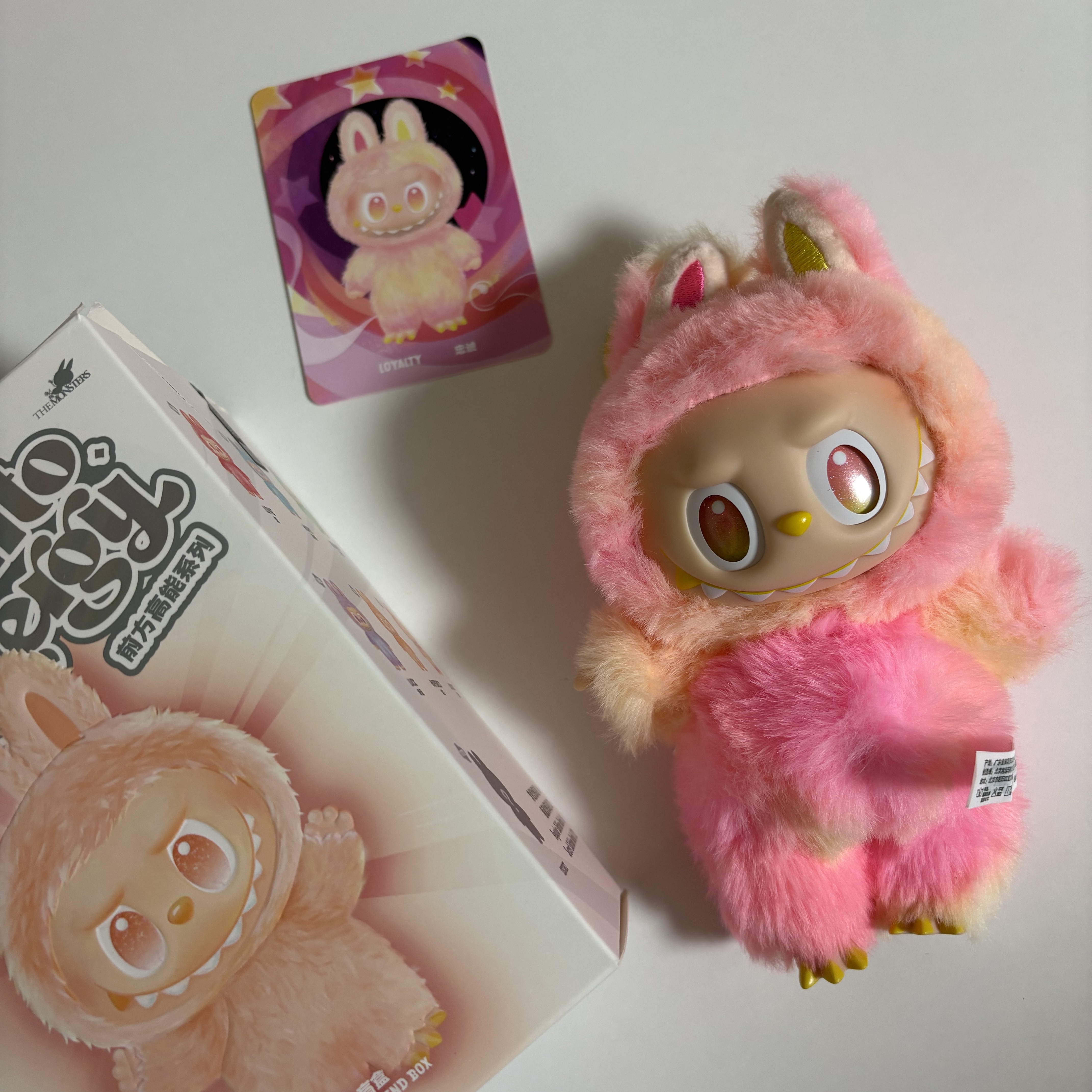 Pop Mart Labubu The Monsters Highlight Series Sealed Case (1 Blind Box) 착용 스타일