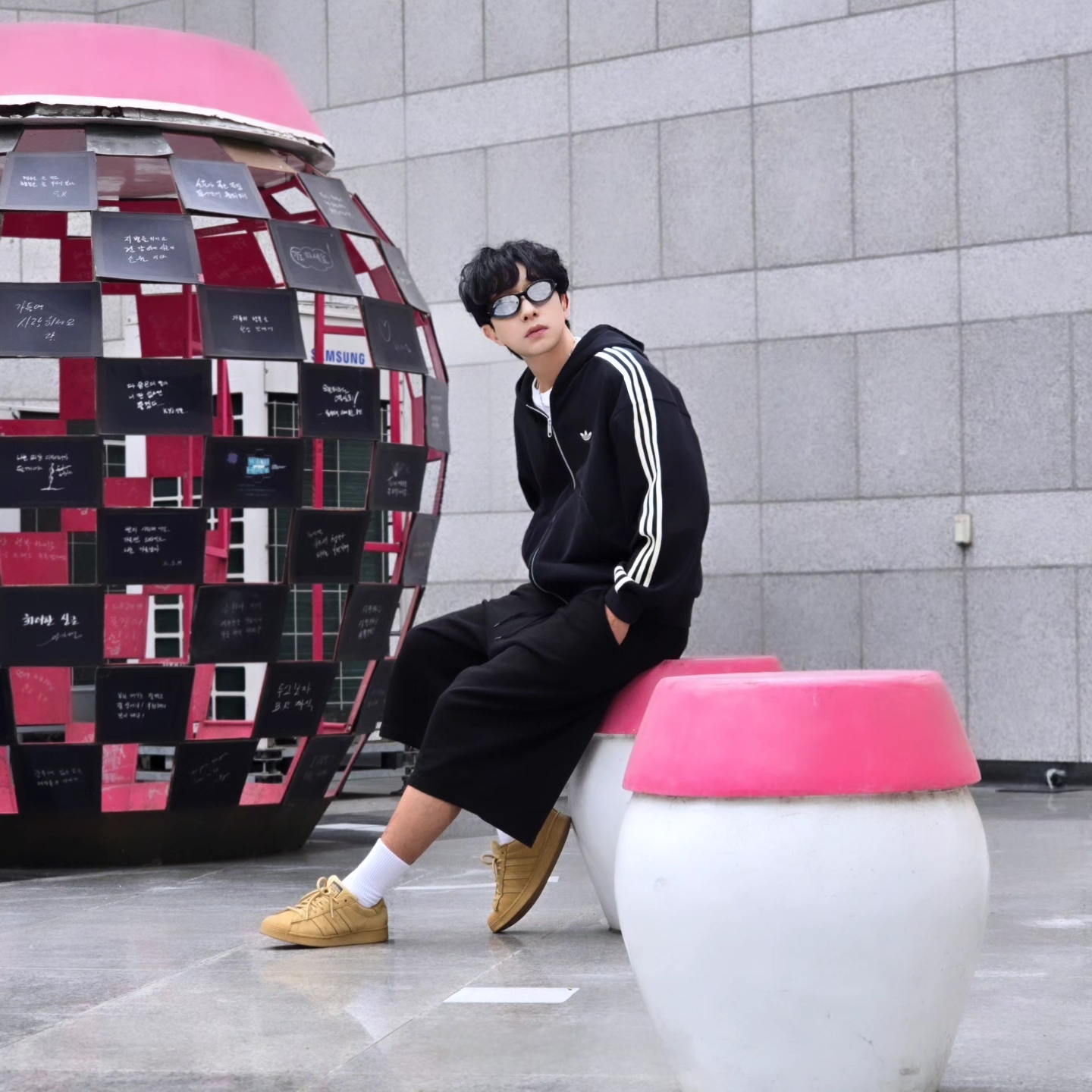 Adidas 3-Stripes Full-Zip Hoodie Black Cream White - KR Sizing, Adidas 3-Stripes Full-Zip Hoodie Black Cream White - US Sizing 착용 스타일 - 3