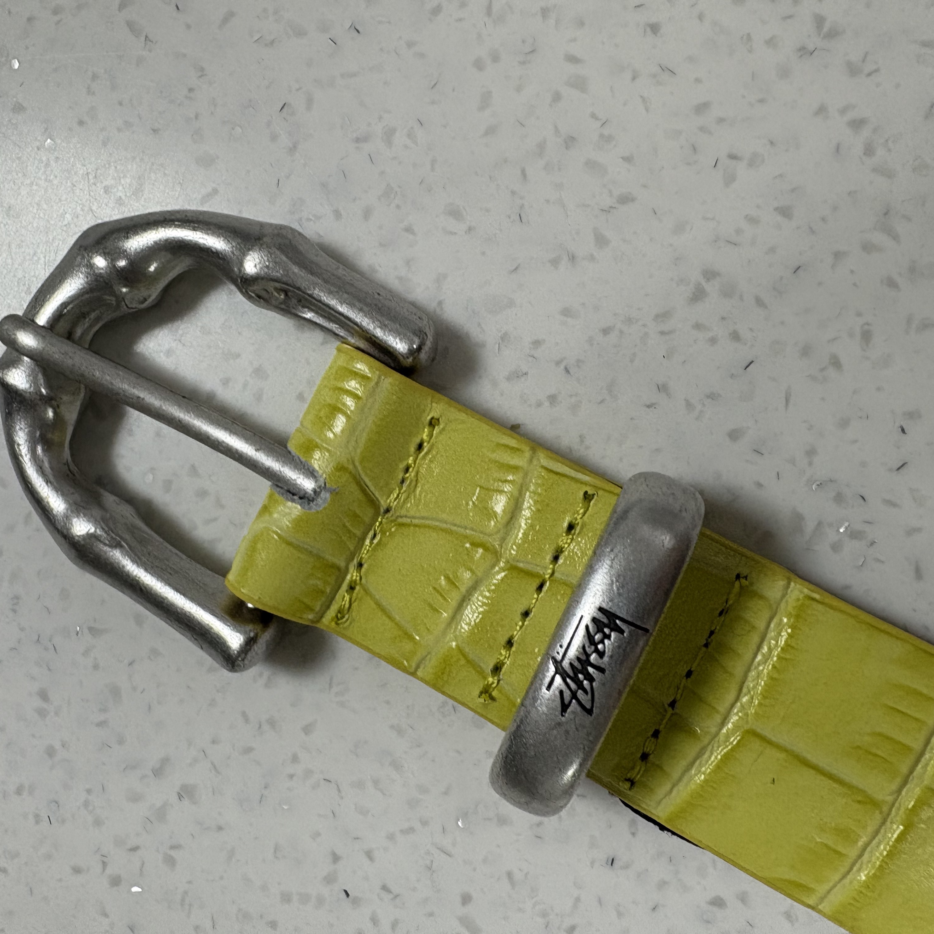 Stussy Bamboo Buckle Belt Citron Croc Pattern 착용 스타일 - 2