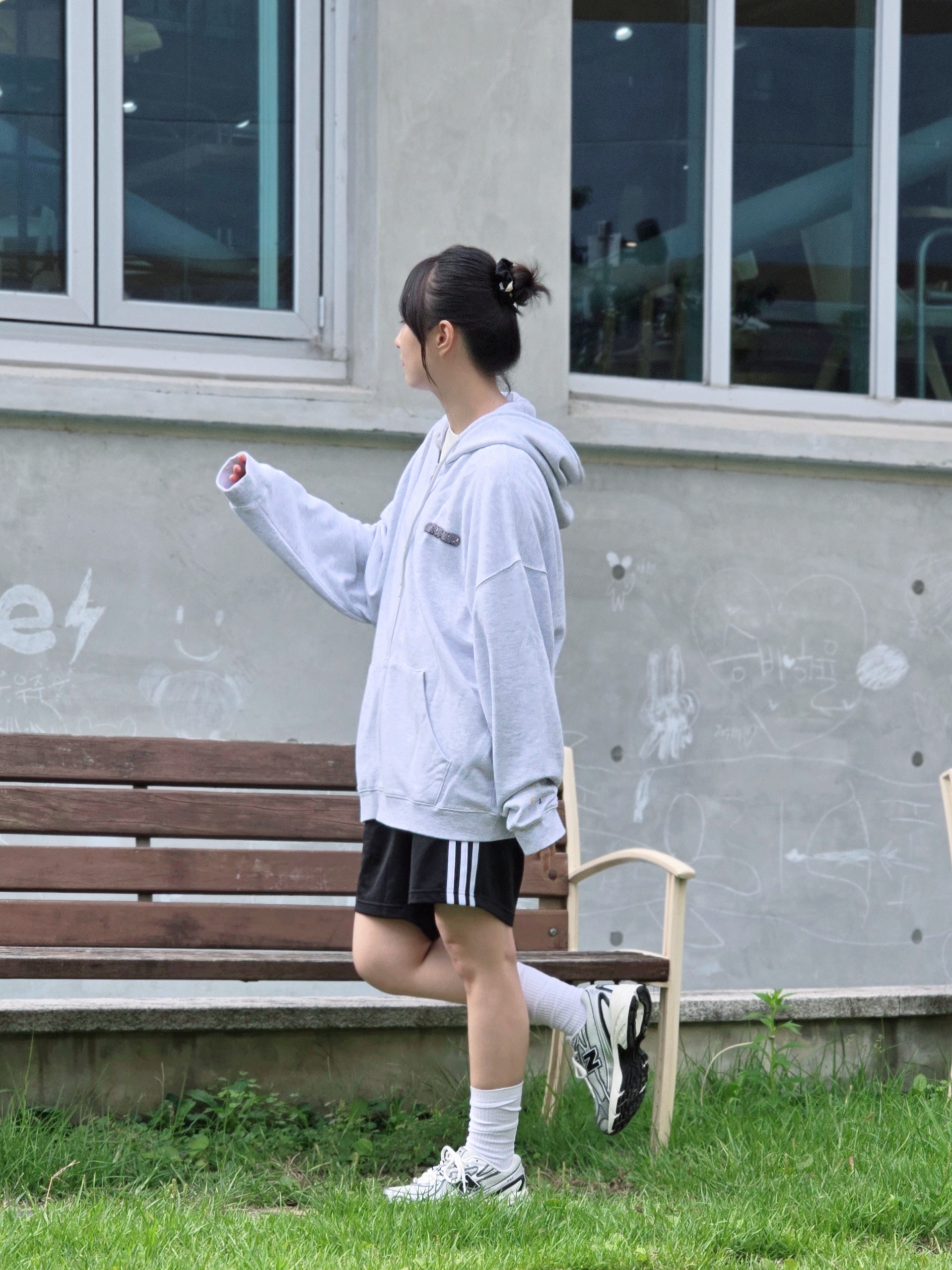 Adidas Adicolor Firebird Shorts Black White - KR Sizing, Adidas Adicolor Firebird Shorts Black White - US Sizing 착용 스타일