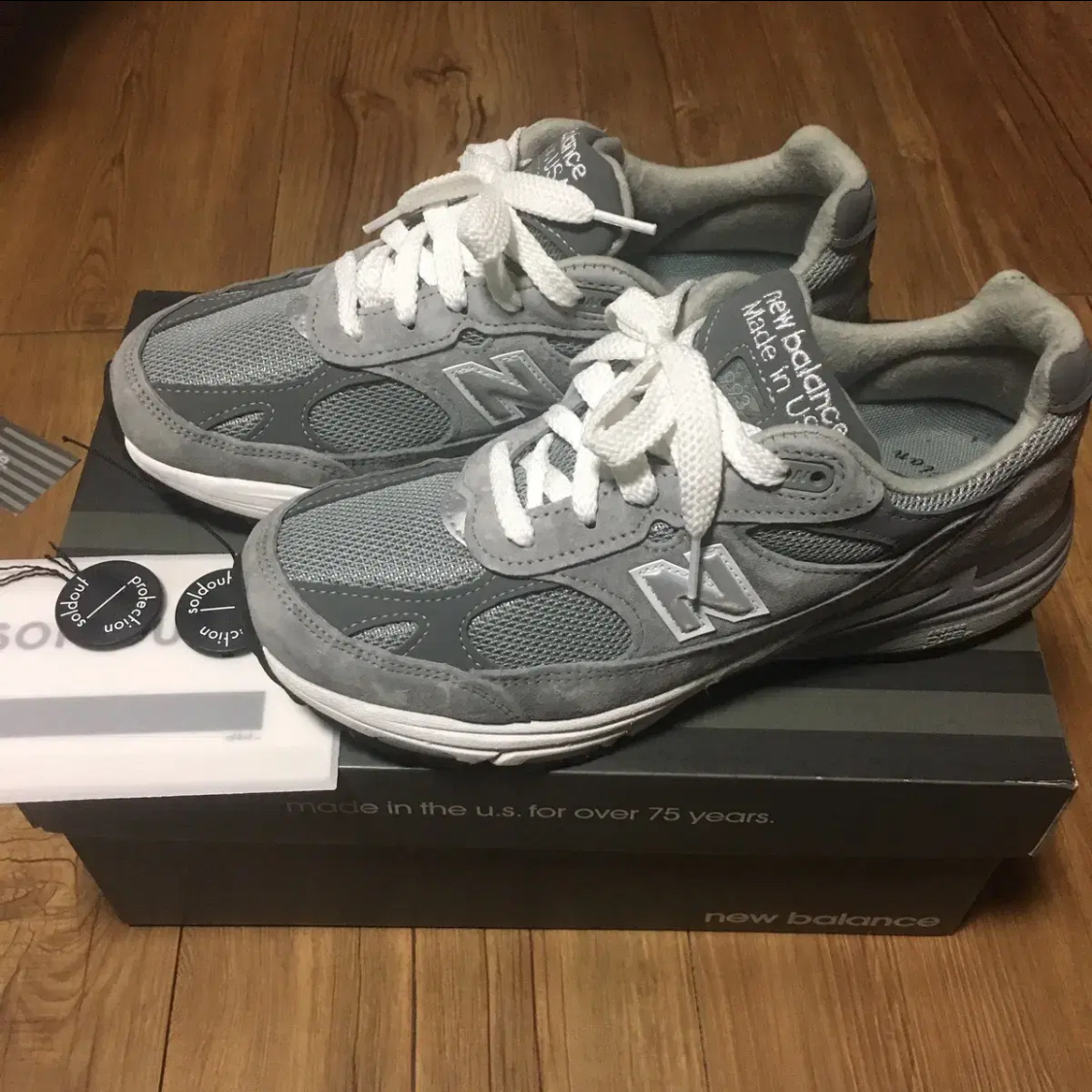 (W) New Balance 993 Made in USA Grey - B Standard 착용 스타일
