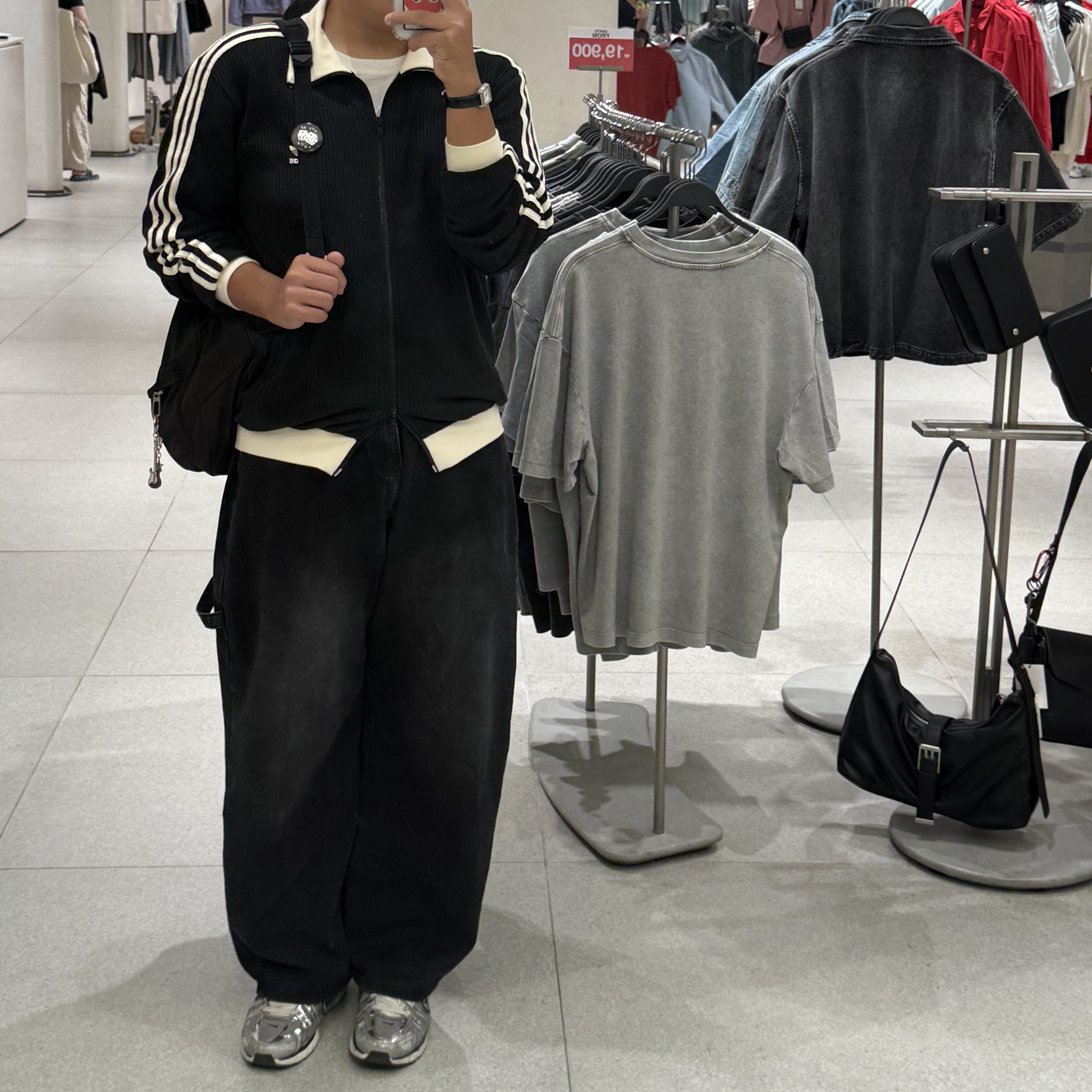 Adidas Waffle Beckenbauer Track Top Black - KR Sizing, Nike P-6000 Metallic Silver 착용 스타일 - 3