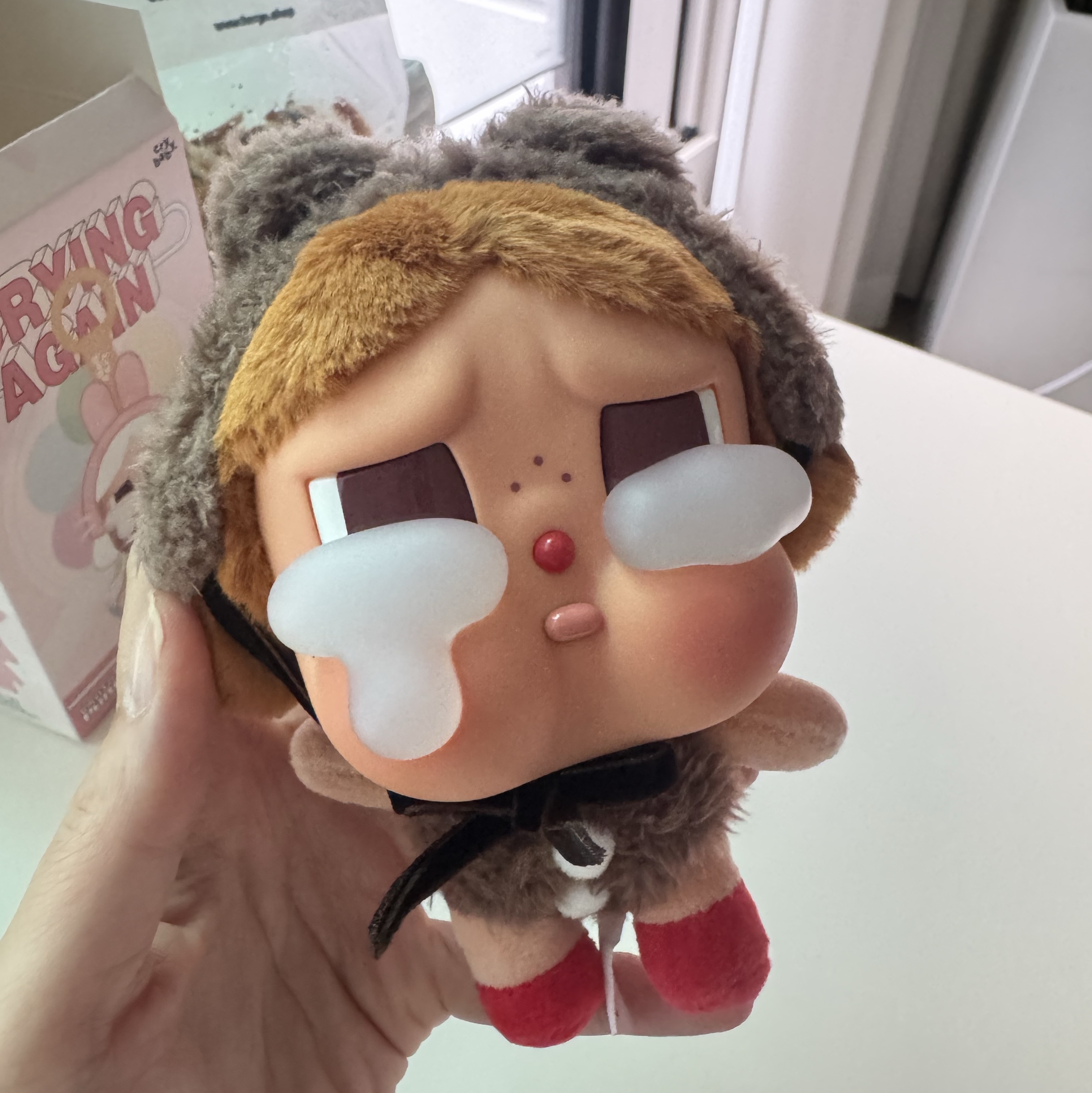 Pop Mart Crybaby Crying Again Series Plush Keyring Sealed Case (1 Blind Box) 착용 스타일
