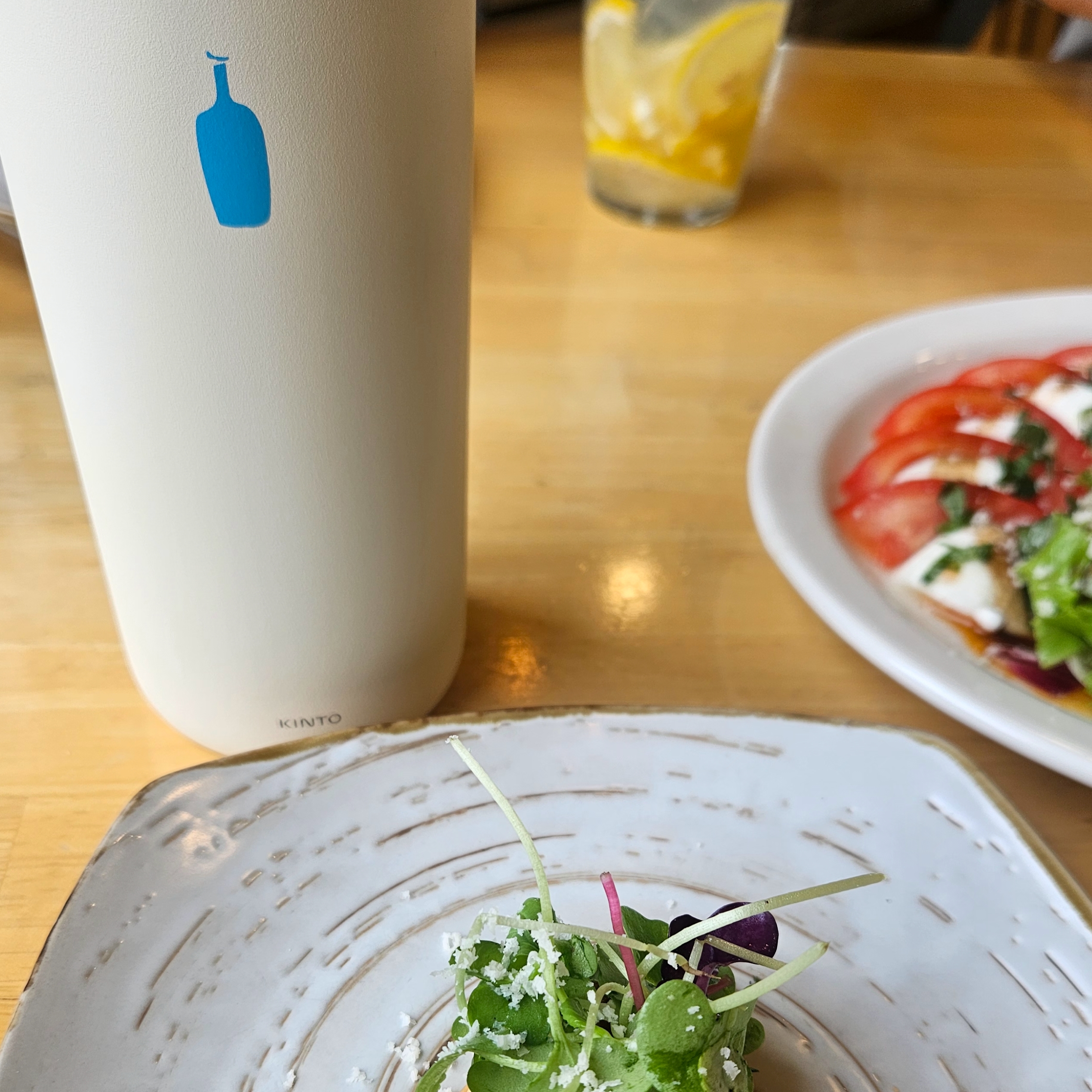 Human Made x Blue Bottle Coffee Day Off Tumbler White 착용 스타일 - 5