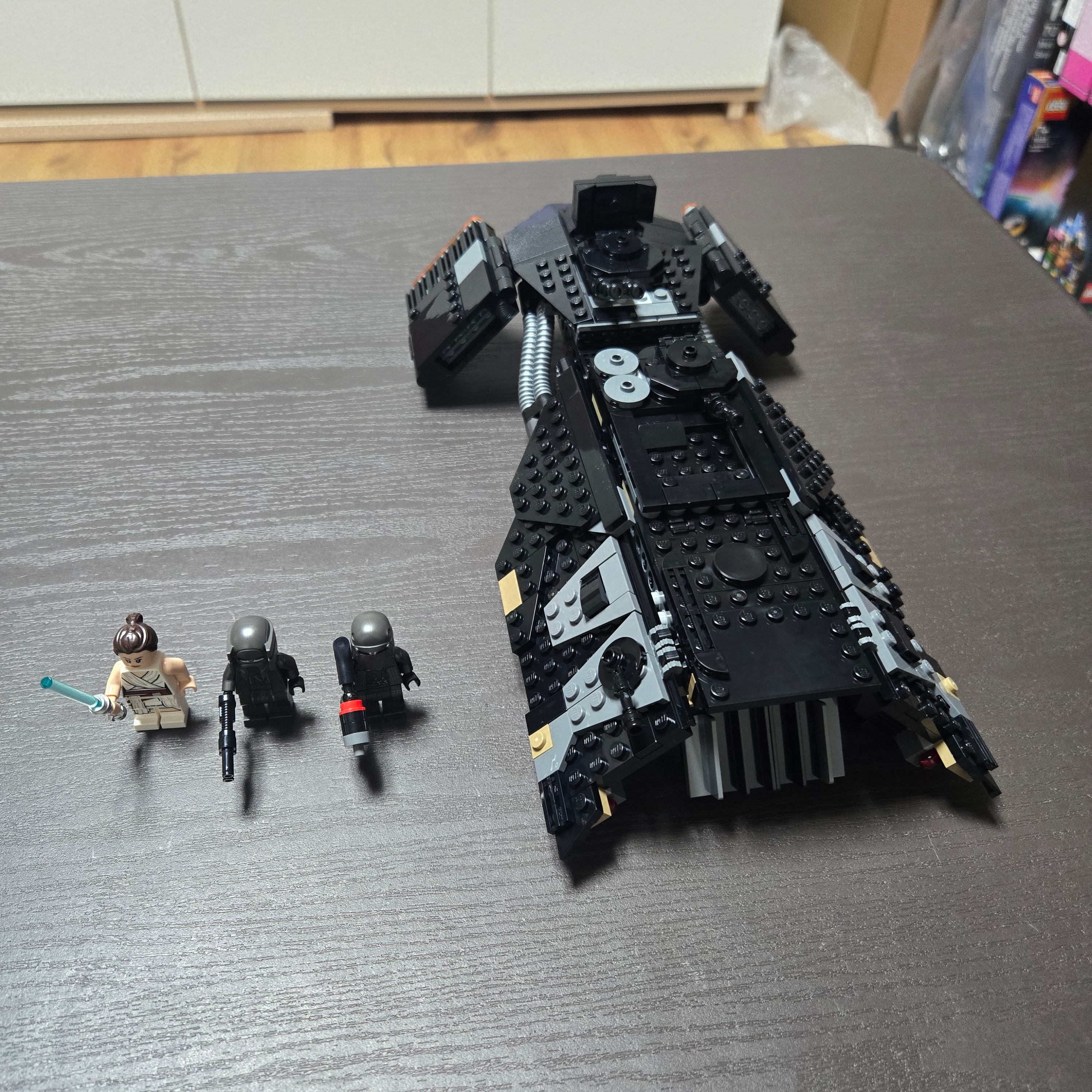 Lego Star Wars Knights of Ren Transport Ship 착용 스타일 - 3