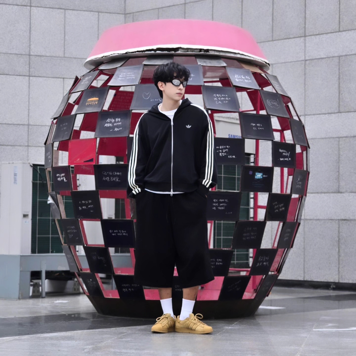 Adidas 3-Stripes Full-Zip Hoodie Black Cream White - KR Sizing, Adidas 3-Stripes Full-Zip Hoodie Black Cream White - US Sizing 착용 스타일 - 3