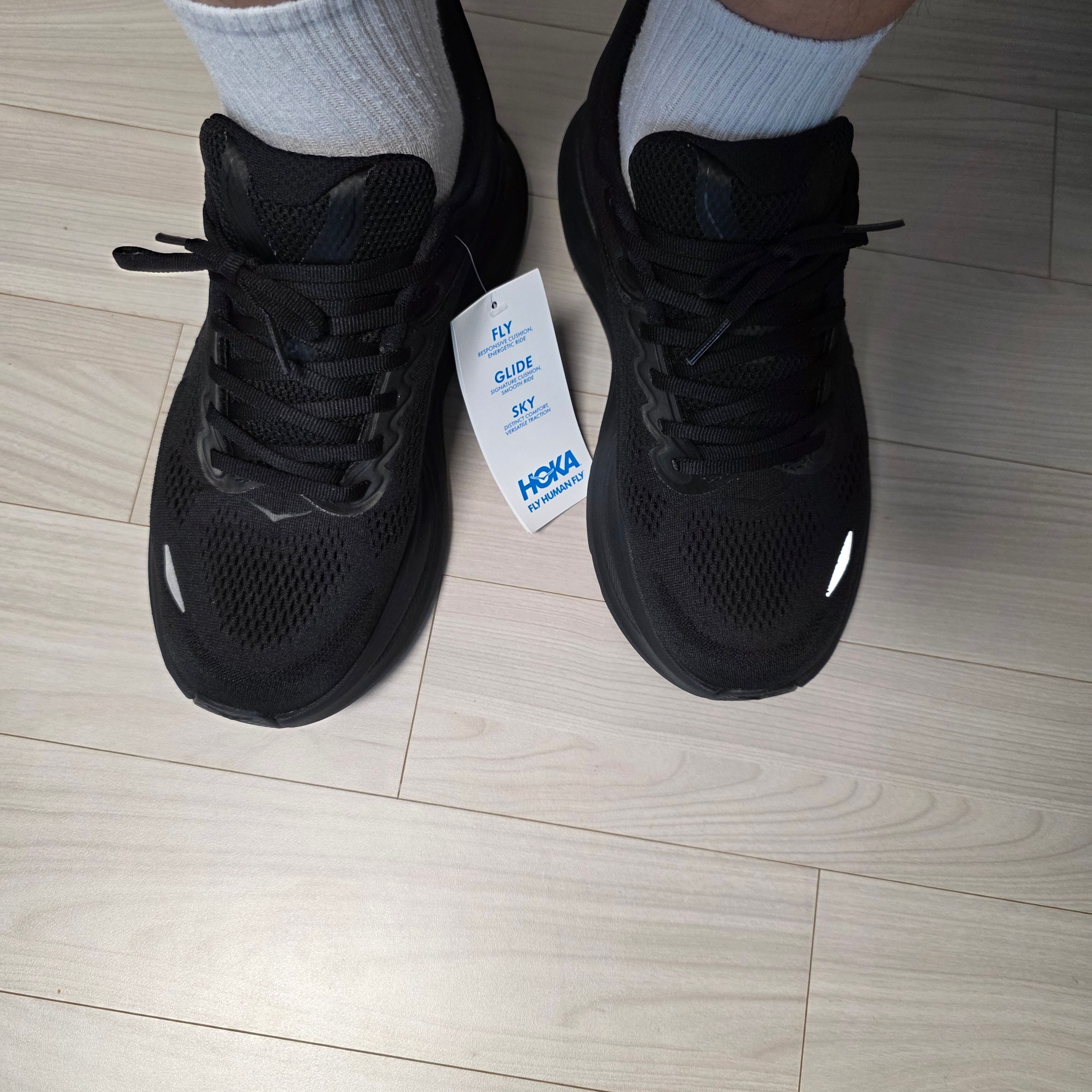 Hoka Bondi 9 Black - Wide 착용 스타일 - 1