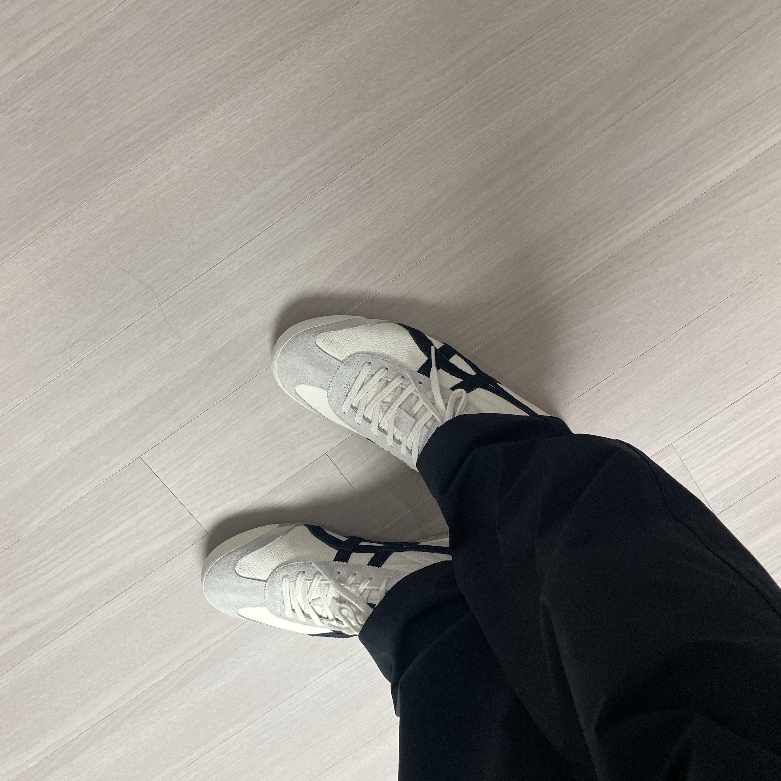 Onitsuka Tiger Mexico 66 Vintage White Black 착용 스타일