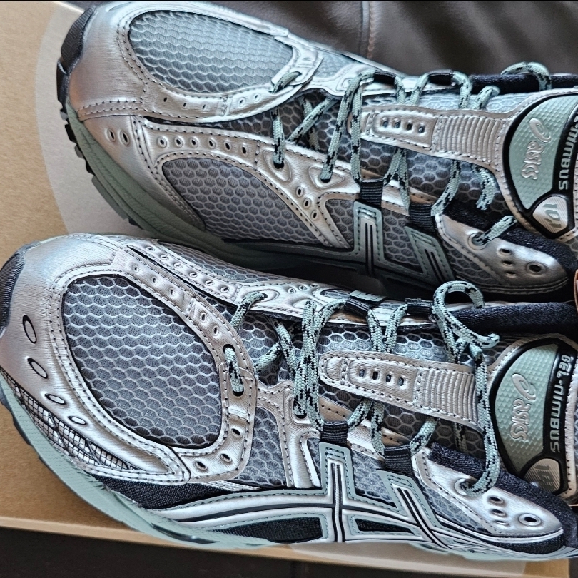 Asics Gel-Nimbus 10.1 Ocean Haze Pure Silver 착용 스타일