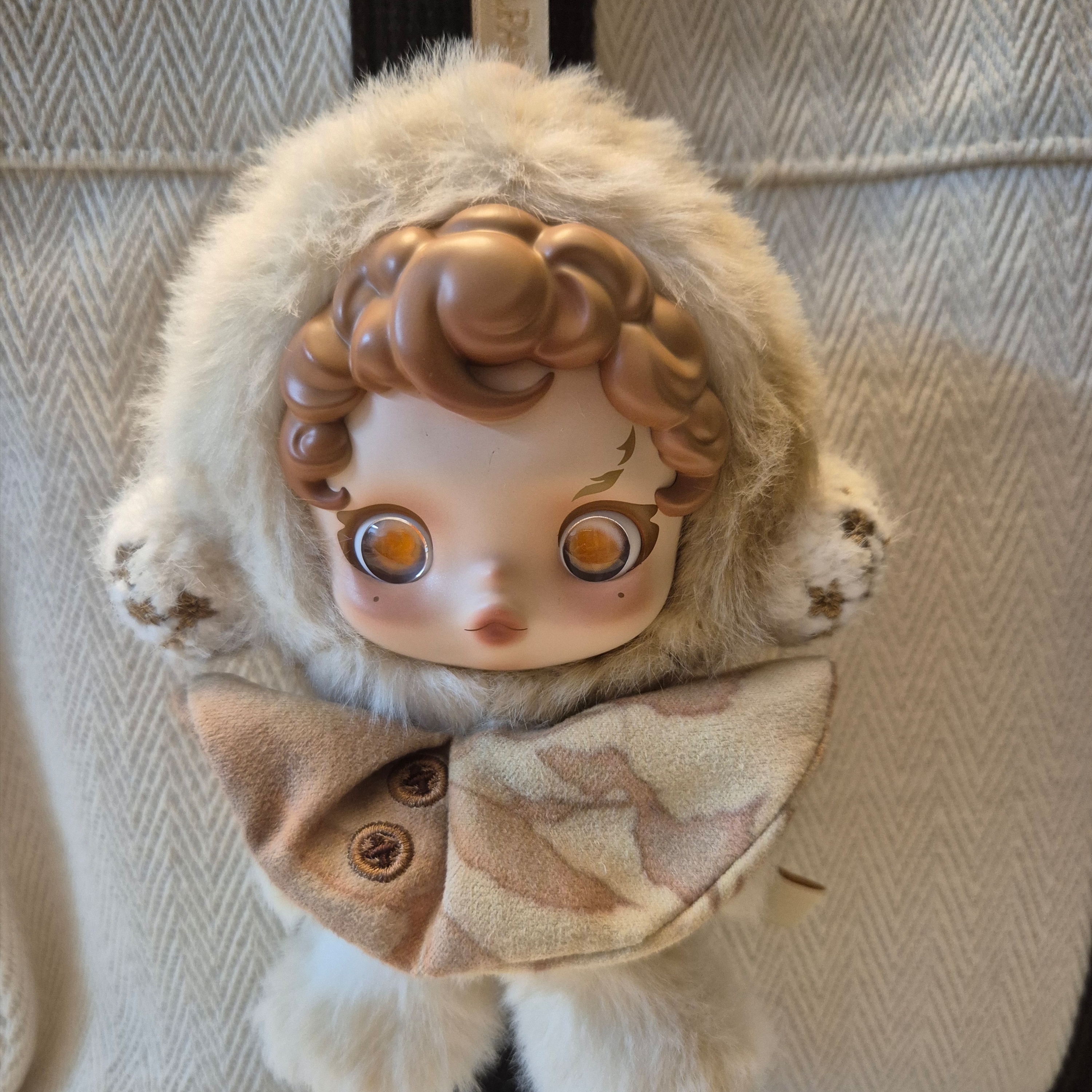 Pop Mart Skullpanda L’Impressionnisme Series Plush Doll Amber (Opened Case) 착용 스타일