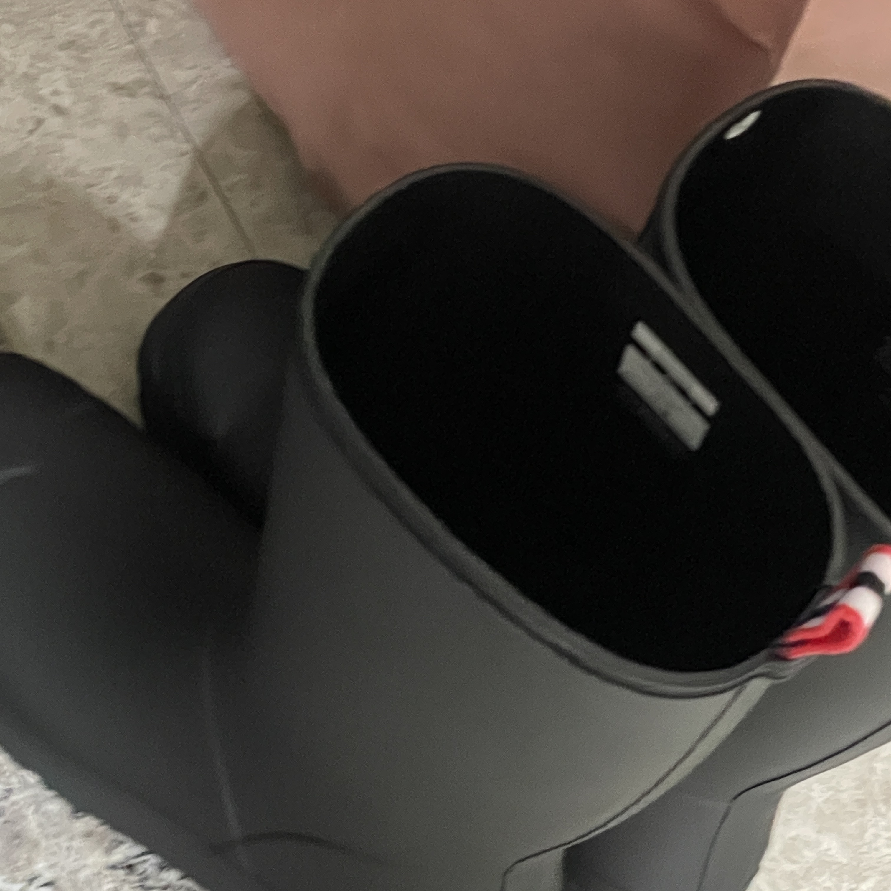 (W) Hunter Play Tall Wellington Rain Boots Black 착용 스타일