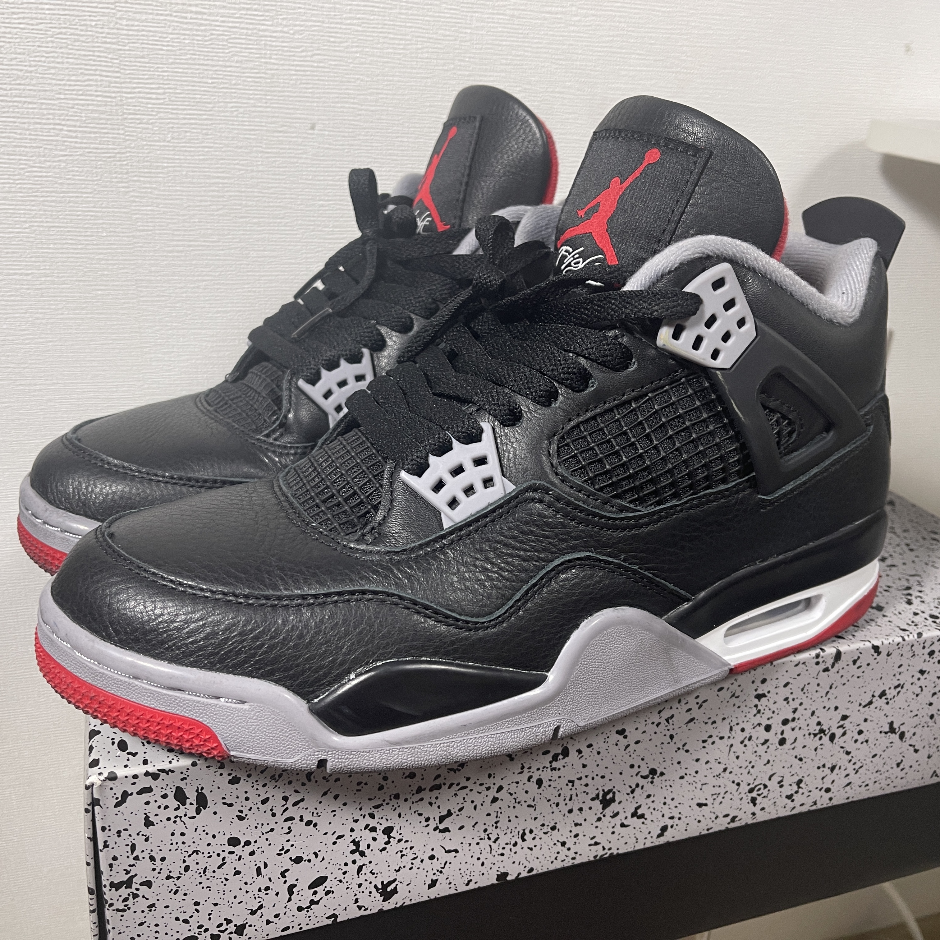 Jordan 4 Retro Bred Reimagined 착용 스타일