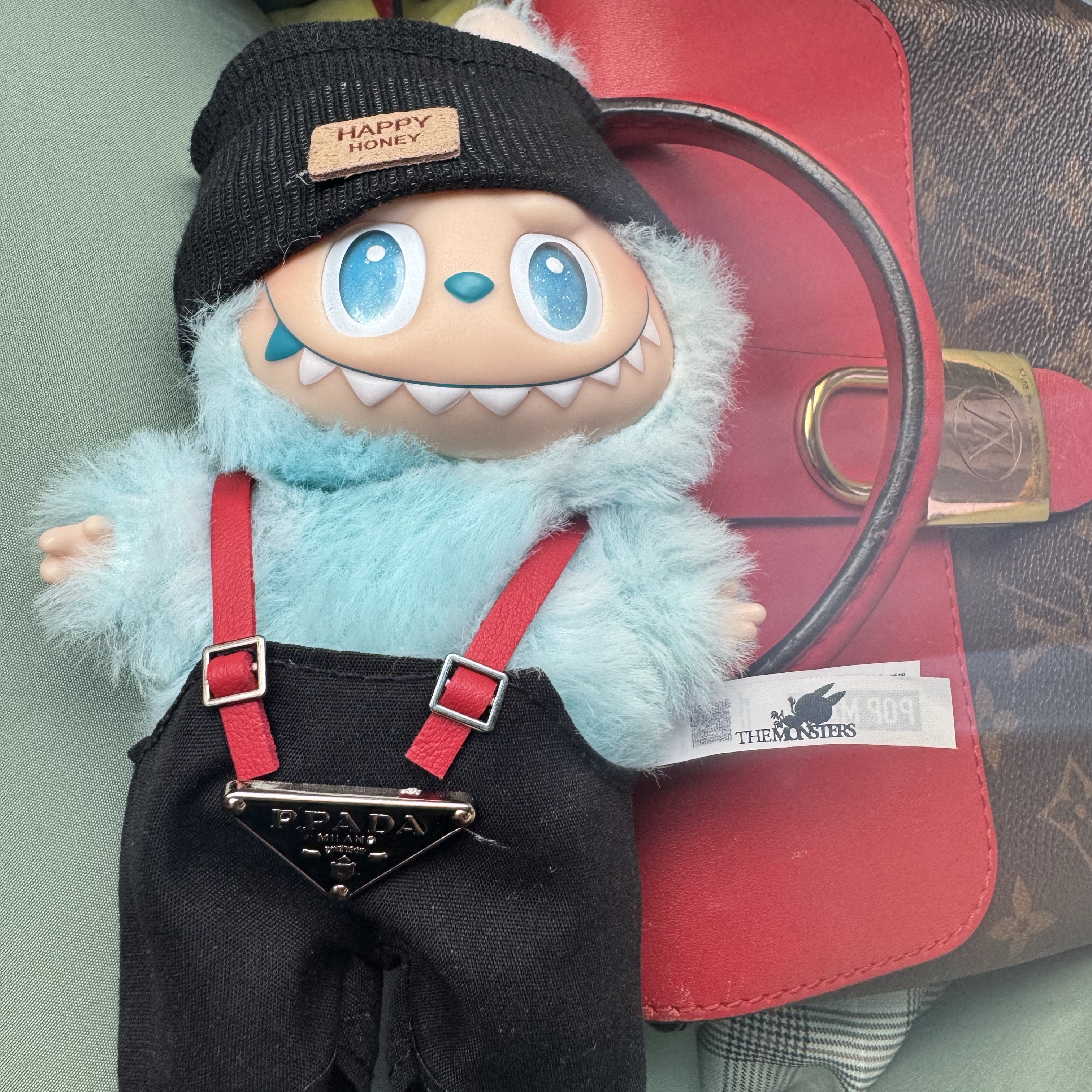 Pop Mart Labubu The Monsters Highlight Series Hope Keyring (Opened Case) 착용 스타일