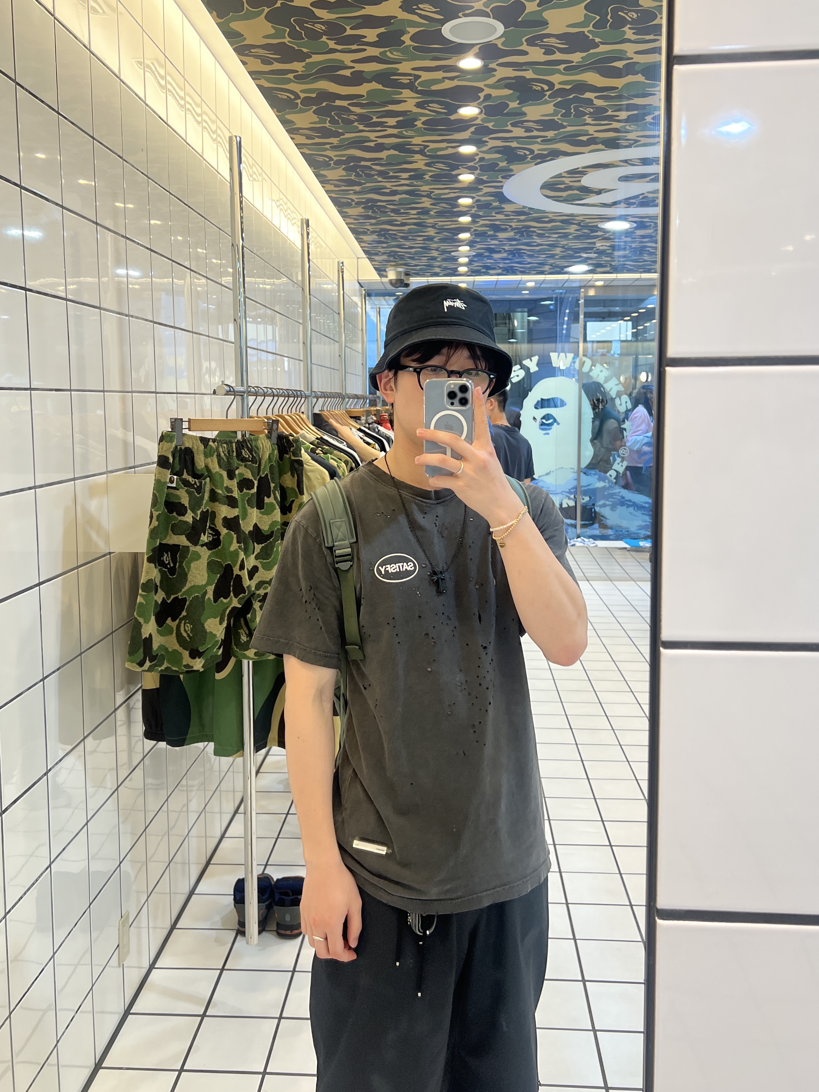 Stussy Stock Bucket Hat Black 착용 스타일 - 3
