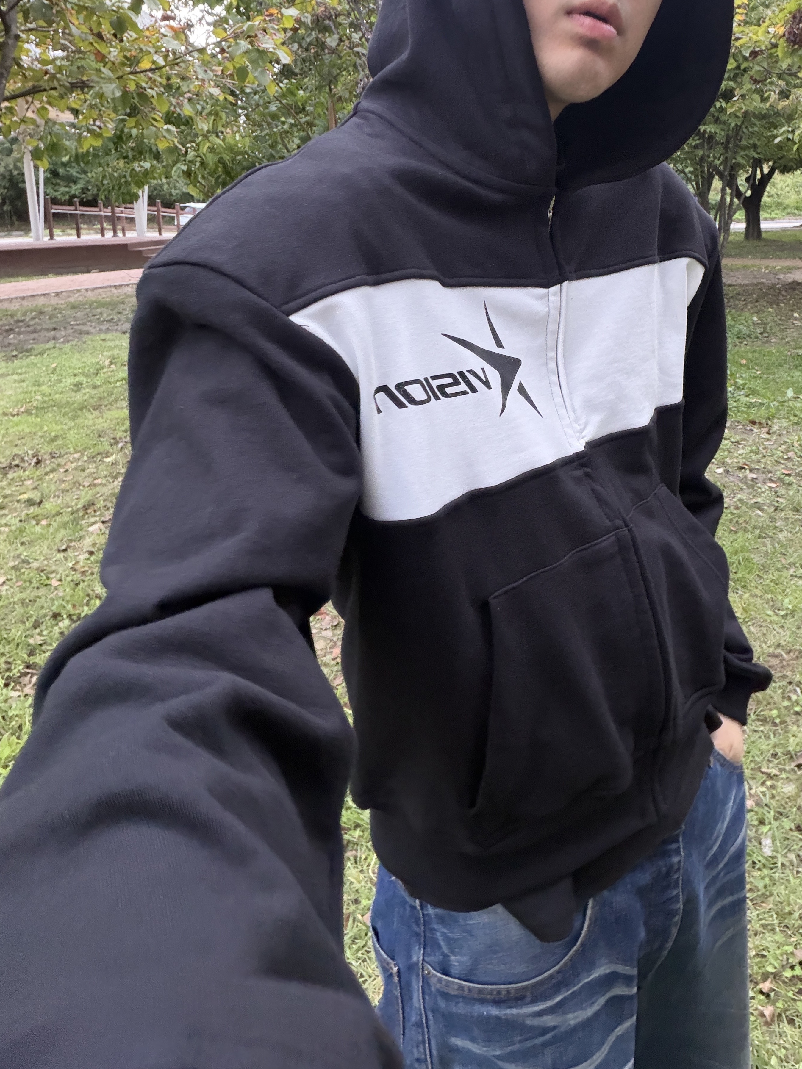 Civision by CSC Star Logo Hoodie Zip-Up Black, Balenciaga Tyrex Sneakers Black 착용 스타일 - 1