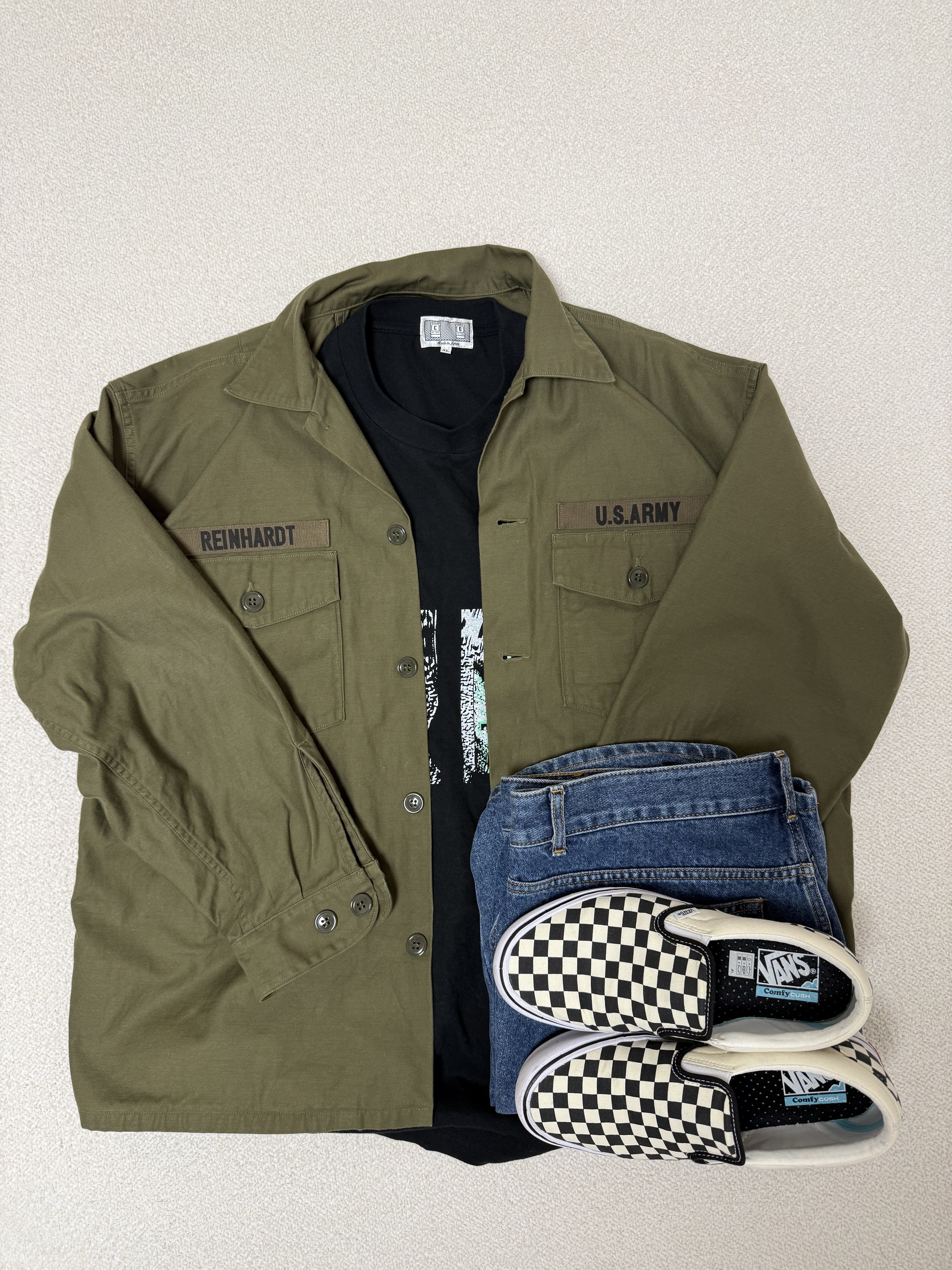 Vans Slip-On ComfyCush Checkerboard, Marka Utility Shirt Olive 착용 스타일 - 1