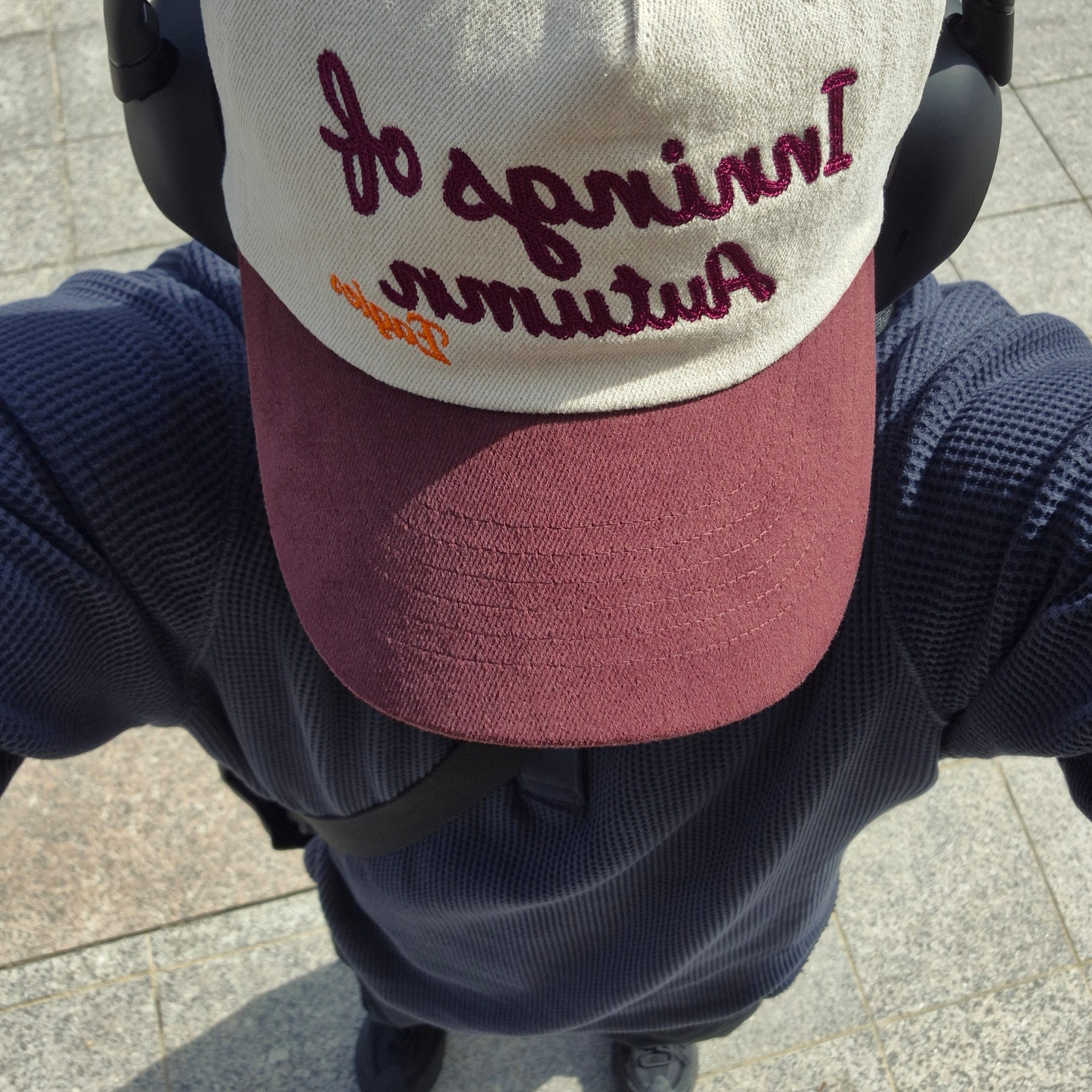 Satur x Hanwha Eagles Typo Graphic 5 Panel Ball Cap Burgundy, Sony WH-1000XM6 Black (Sony Korea Ver.) 착용 스타일
