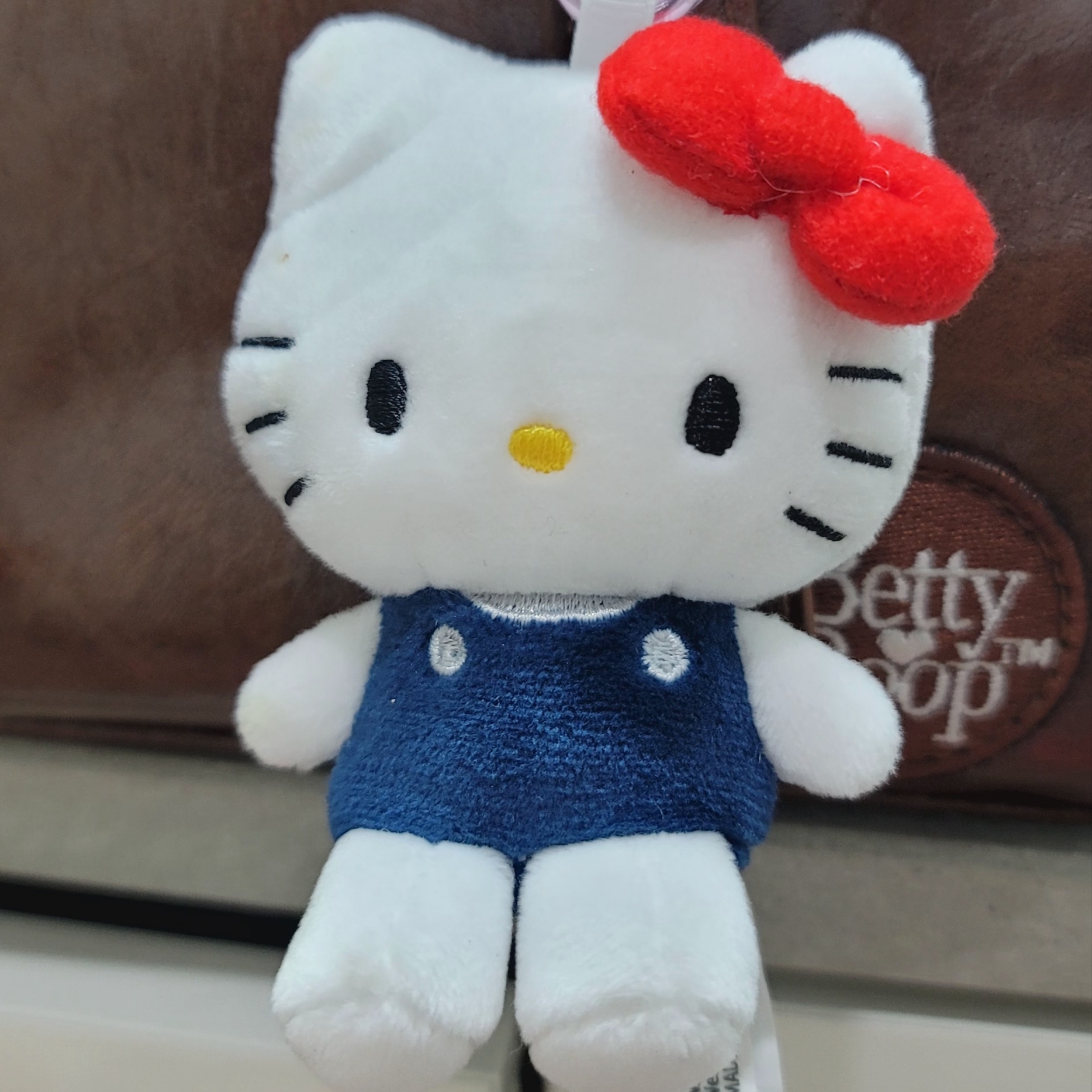 Sanrio Hello Kitty Mini Mascot Holder 착용 스타일