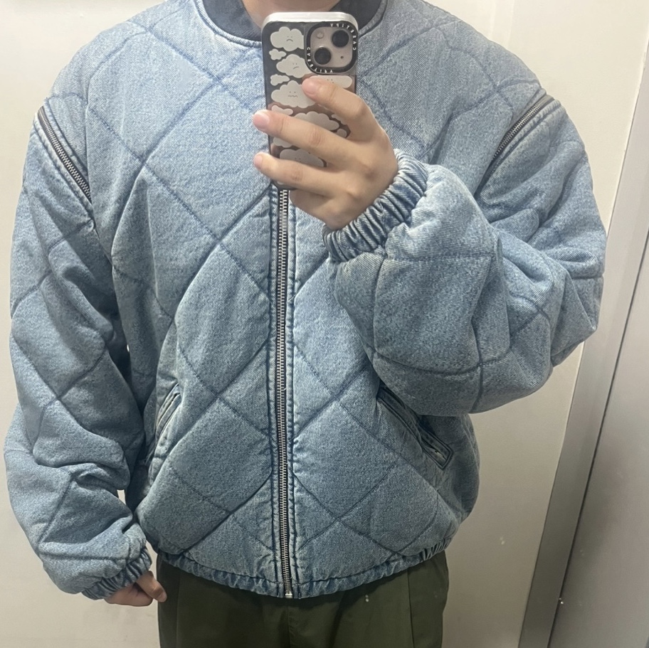 Supreme Zip Off Sleeve Quilted Bomber Jacket Denim - 25FW, Supreme Zip Off Sleeve Quilted Bomber Jacket Black- 25FW 착용 스타일