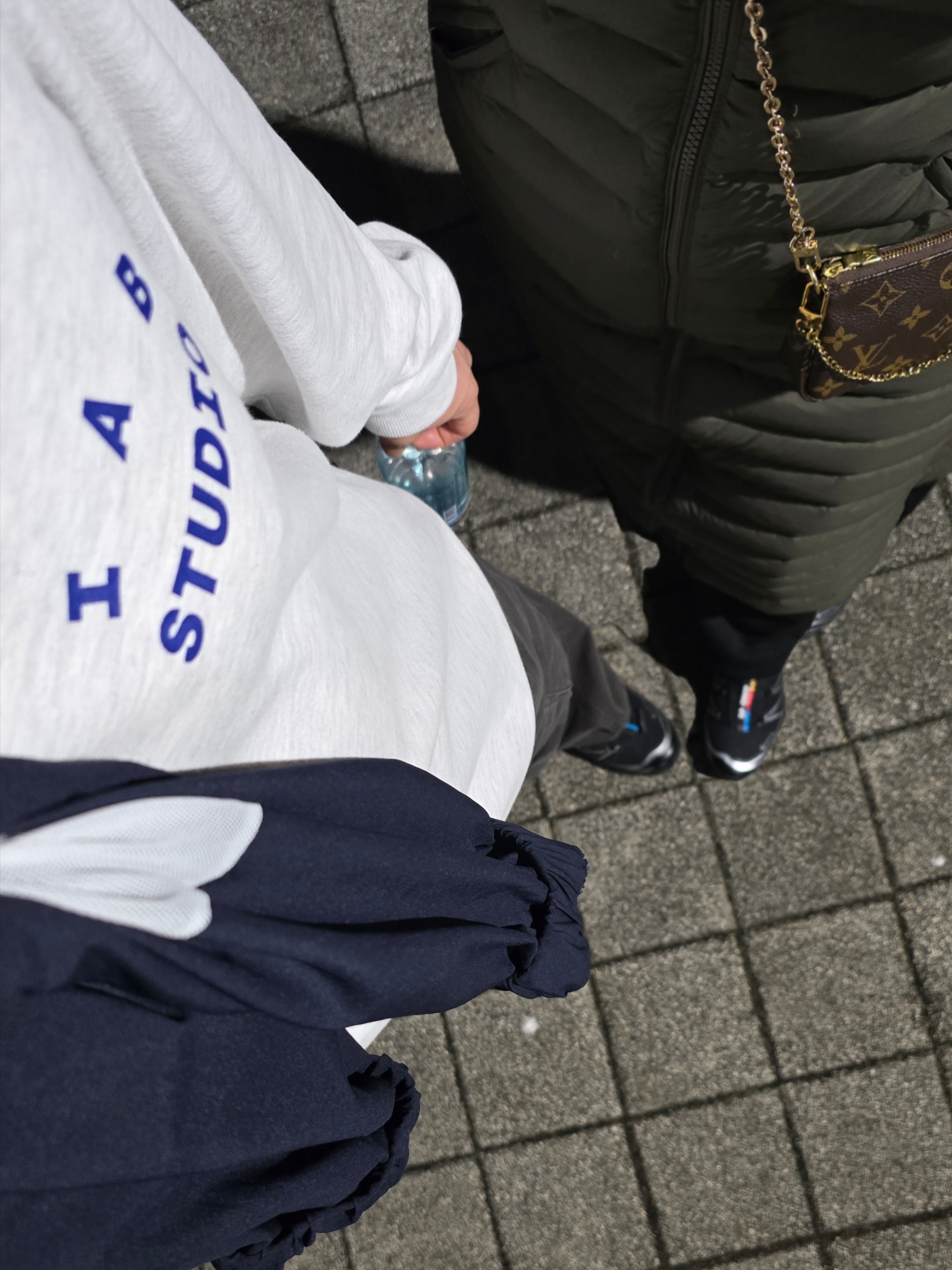 IAB Studio Long Sleeve Light Gray, Hanwha Eagles Spyder 25 Authentic Spring Autumn Jumper Navy 착용 스타일 - 1