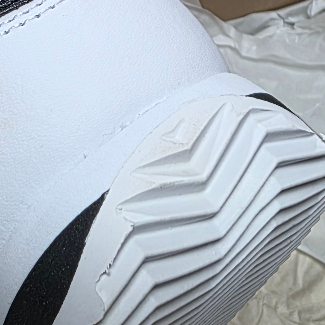 Nike Cortez White Black 착용 스타일 - 2