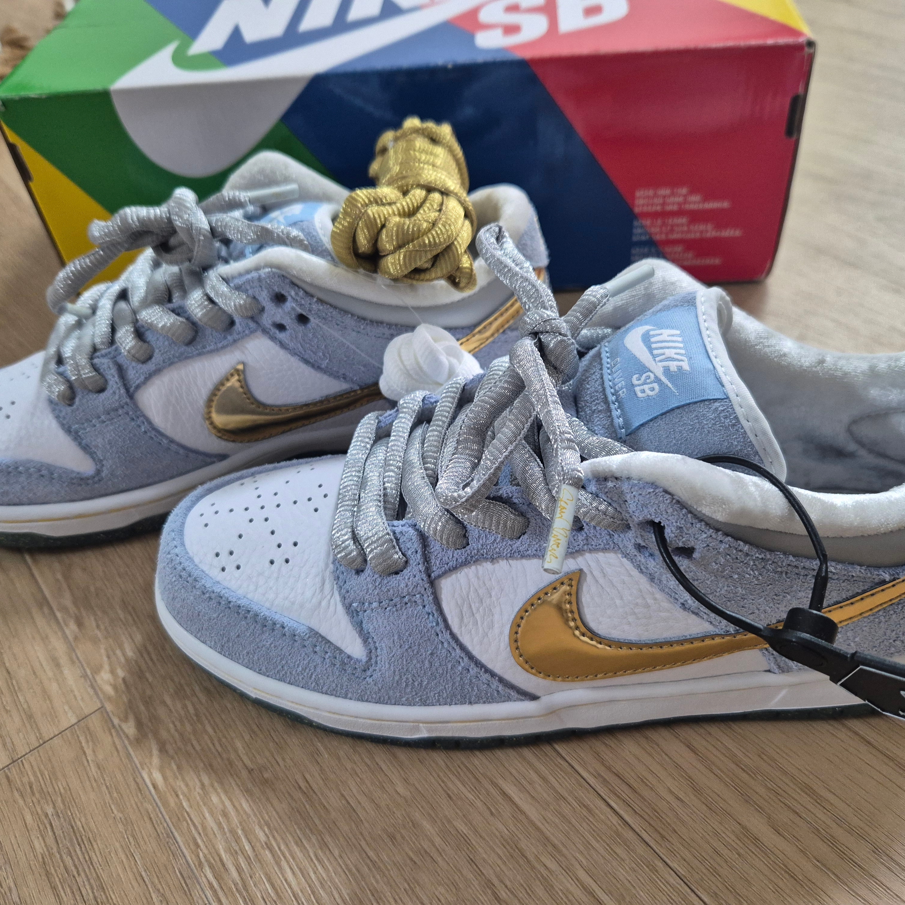 Nike x Sean Cliver SB Dunk Low Holiday Special 착용 스타일 - 1