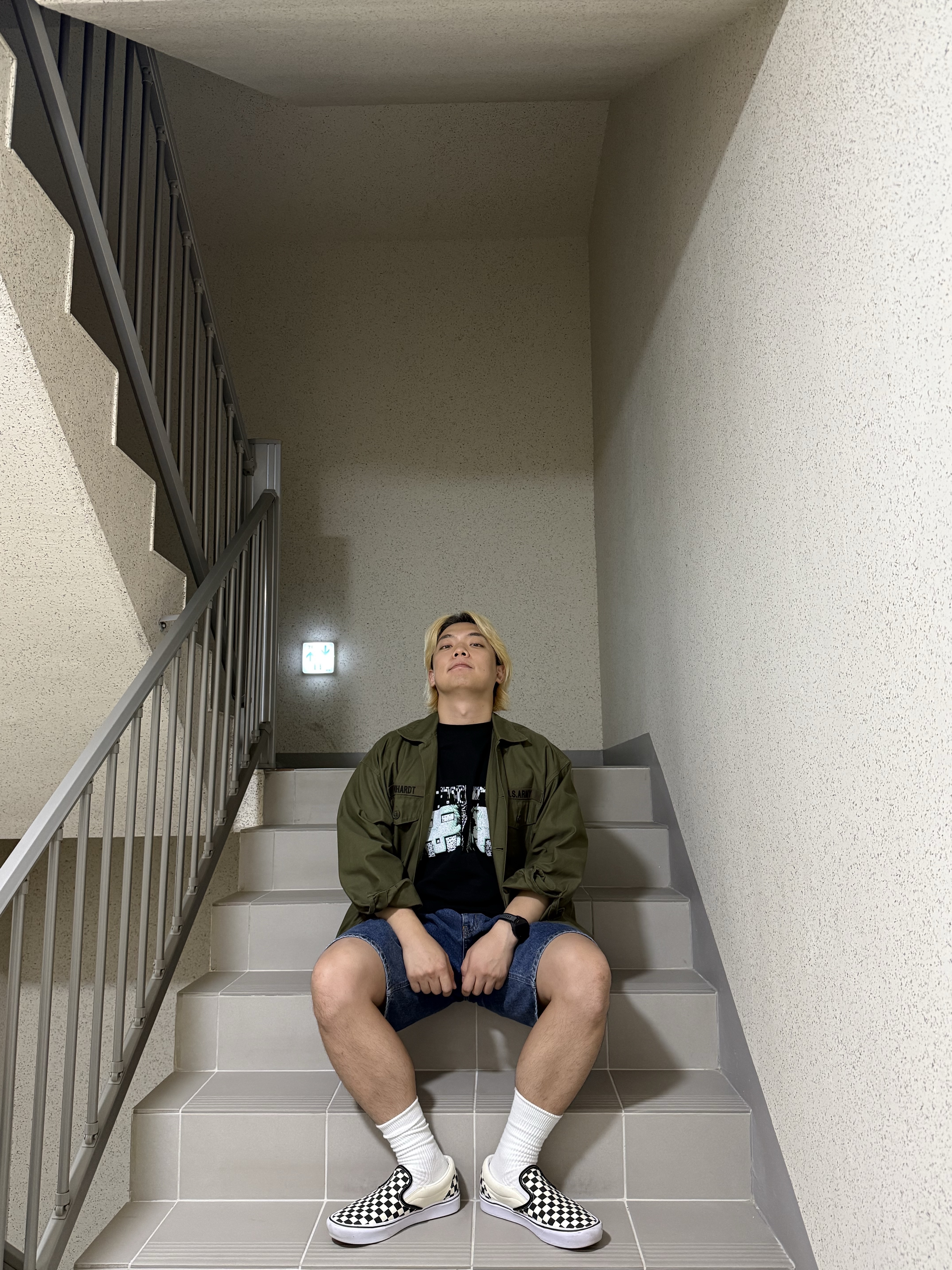 Vans Slip-On ComfyCush Checkerboard, Marka Utility Shirt Olive 착용 스타일 - 5