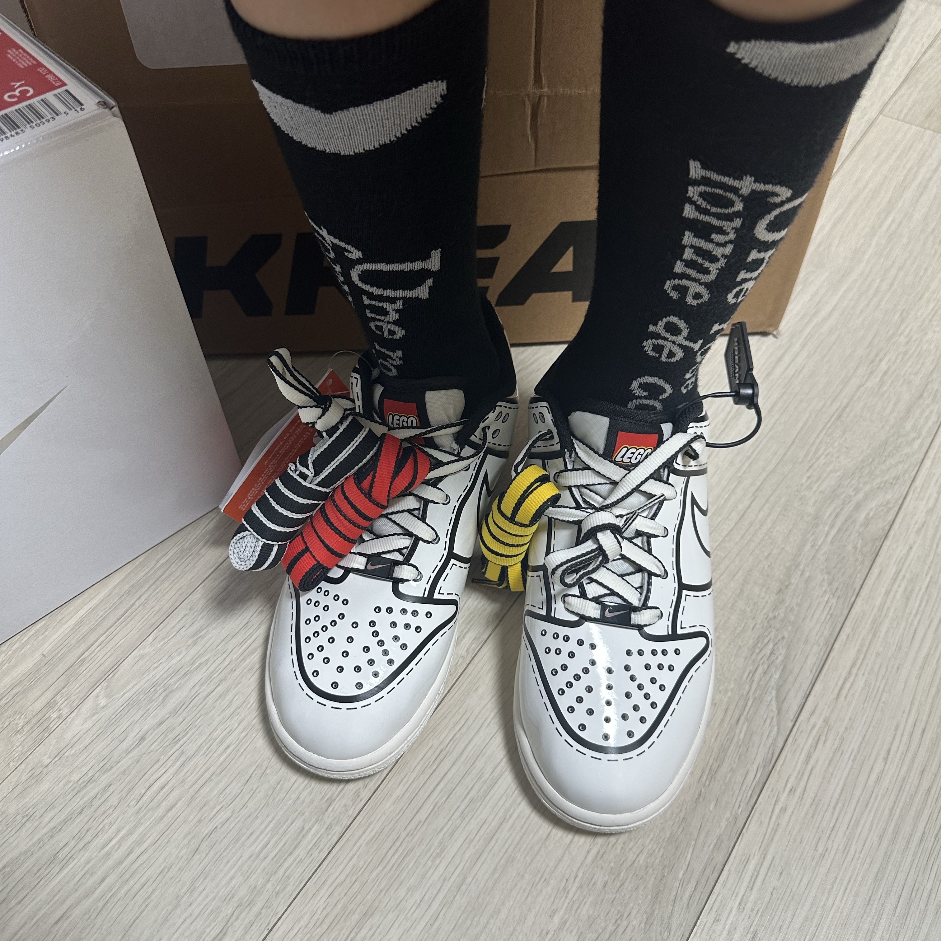 (PS) Nike x Lego Dunk Low Sail Black Rush Red 착용 스타일 - 1